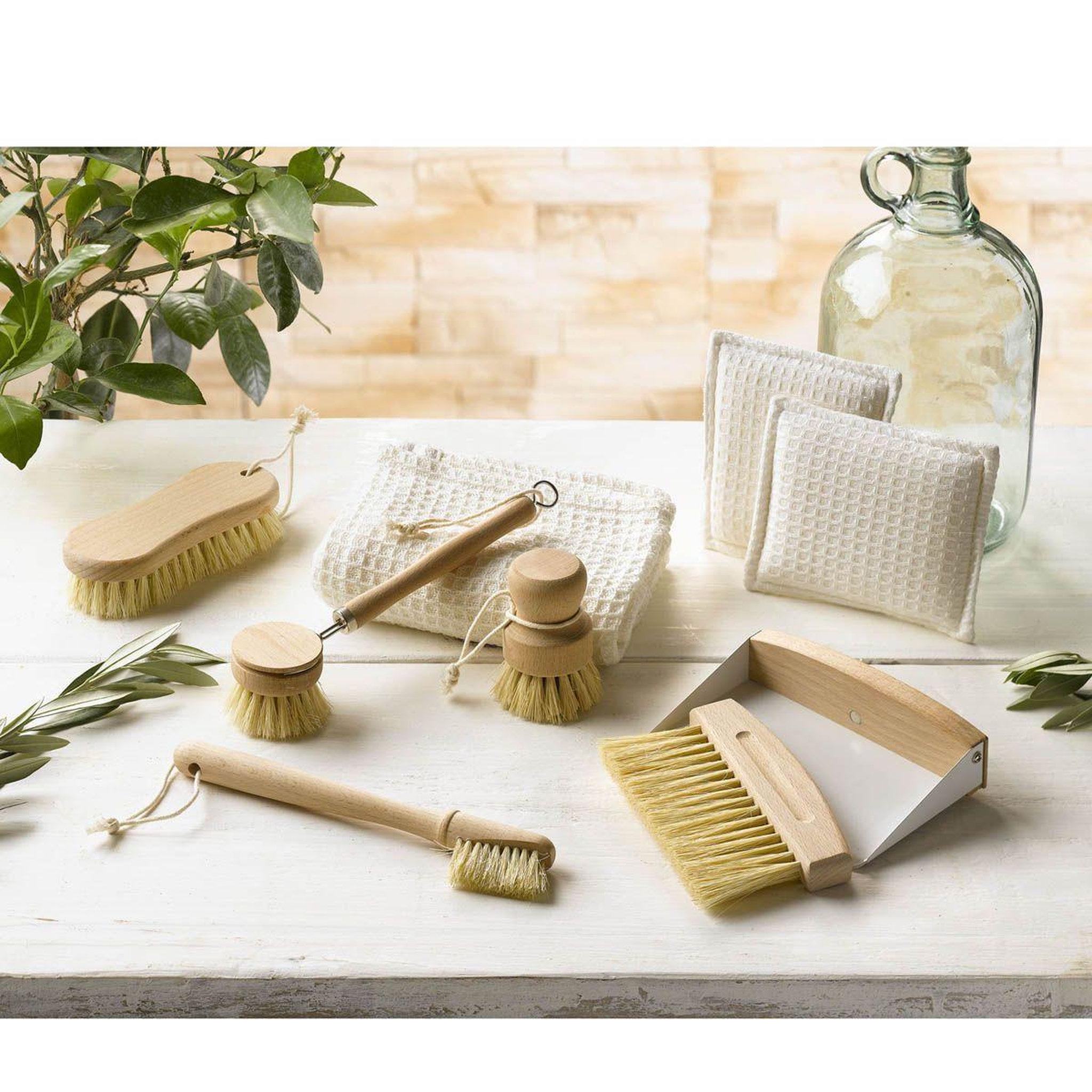 Voir la diapositive 2 : HOMEA Brosse à laver en bois  vintage  15cm naturel