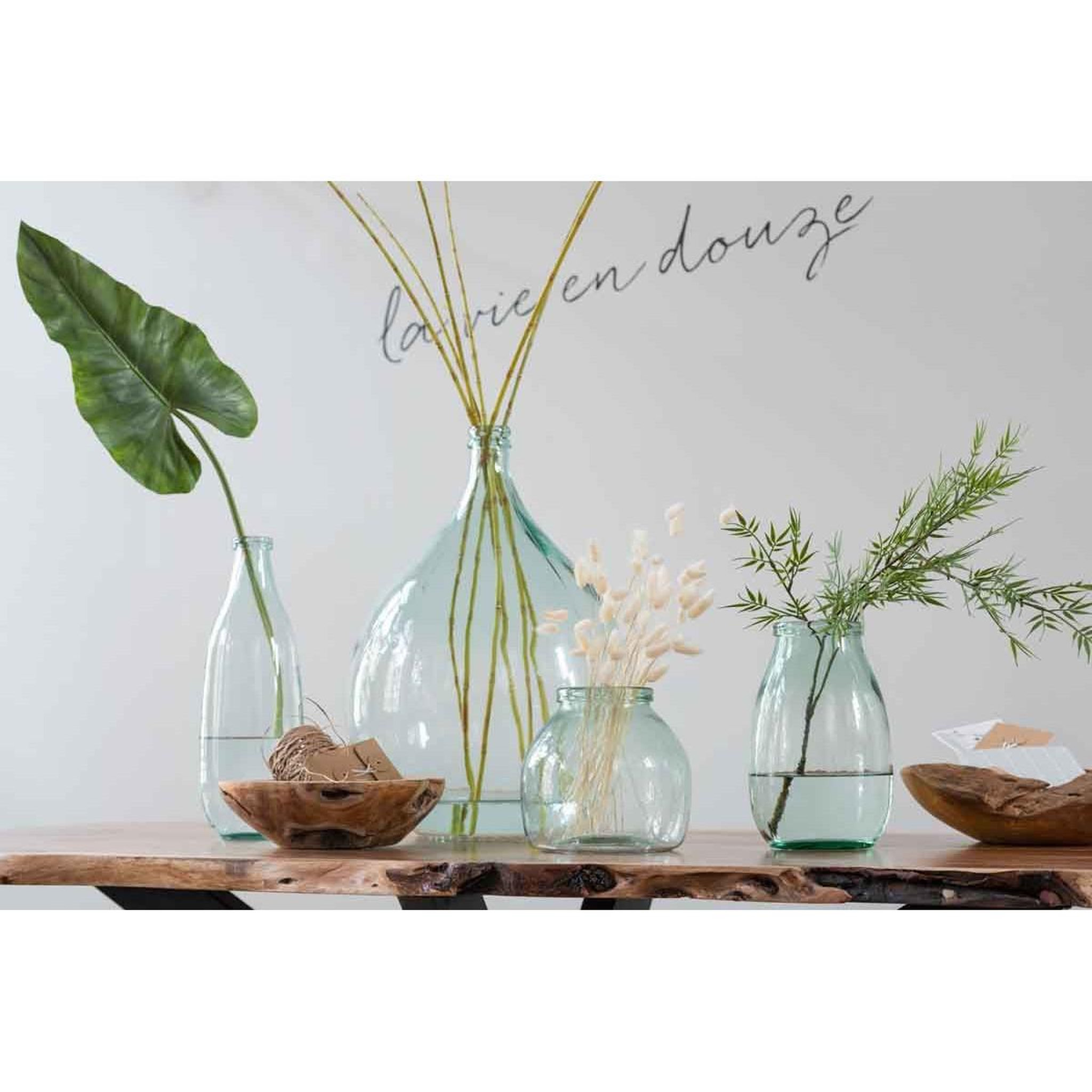Voir la diapositive 2 : J-LINE Vase design en verre  bouteille  41cm transparent