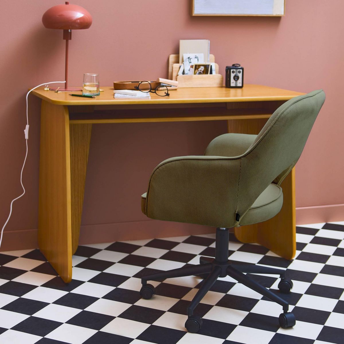 SWEEEK Chaise de bureau à roulettes velours côtelé , L 60 x P 62 x H 89 / 99cm