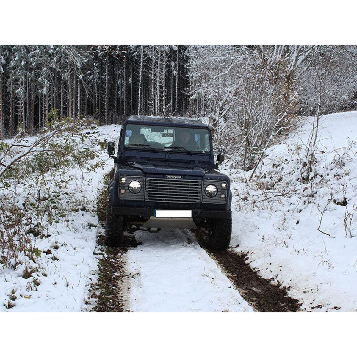 Smartbox Initiation de 4h à la conduite de véhicule de type 4x4 près d'Orléans - Coffret Cadeau Sport & Aventure