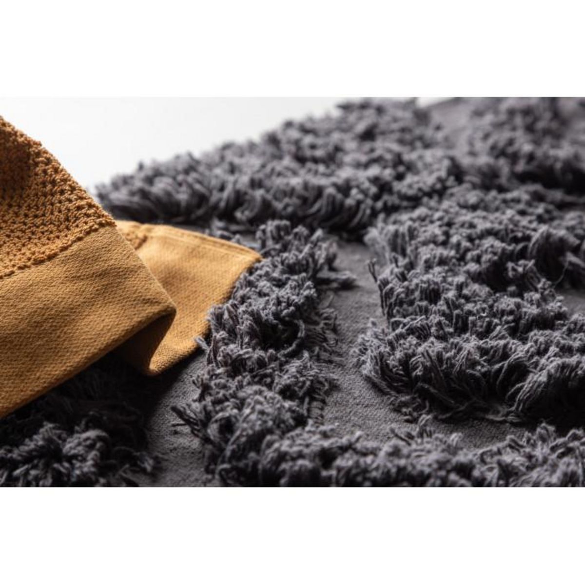 Paris Prix Tapis de Salle de Bain  Hilma  50x80cm Gris Foncé