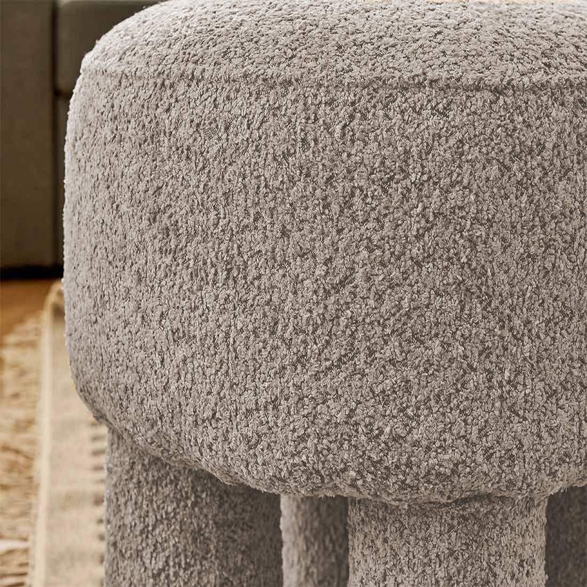 Voir la diapositive 4 : BEST MOBILIER Minna - pouf - en tissu bouclette