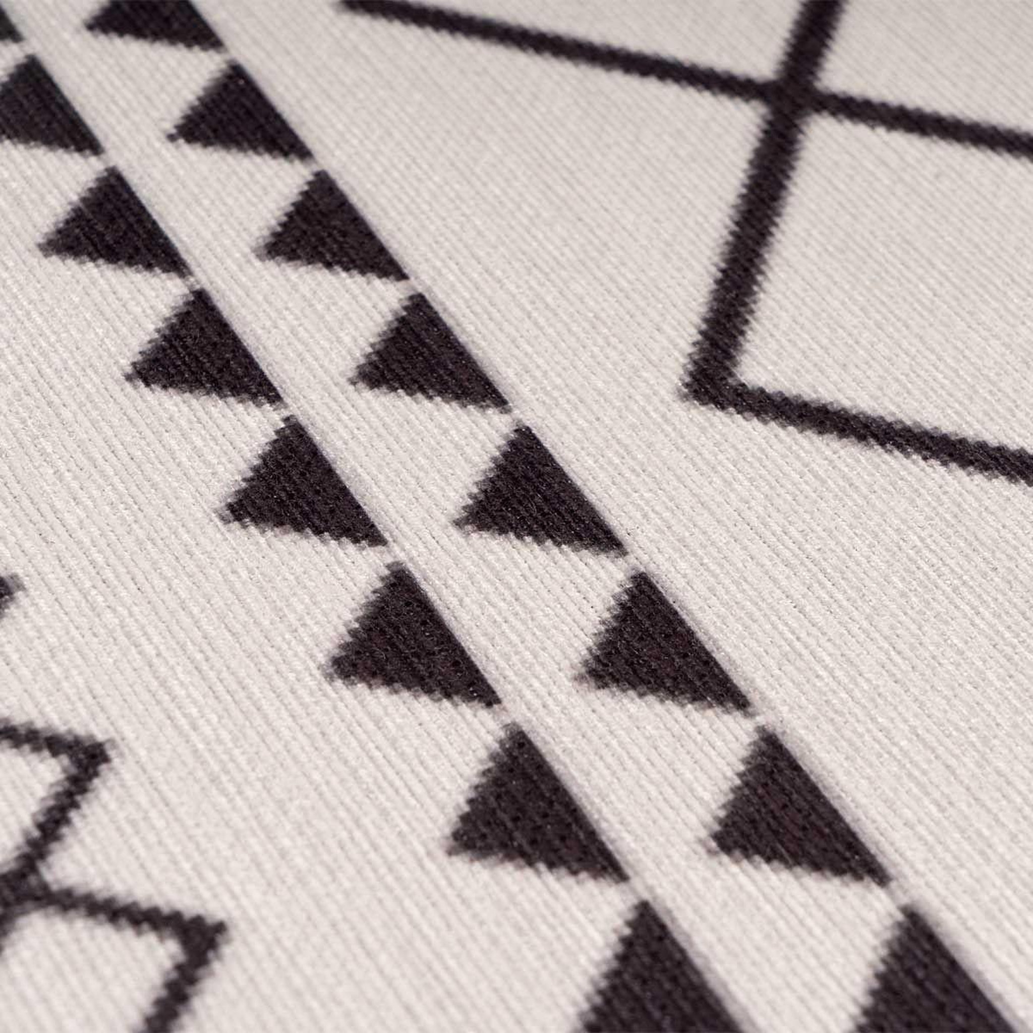 Voir la diapositive 3 : Paris Prix Tapis tissé imprimé à poils plats  maya iv  blanc & noir