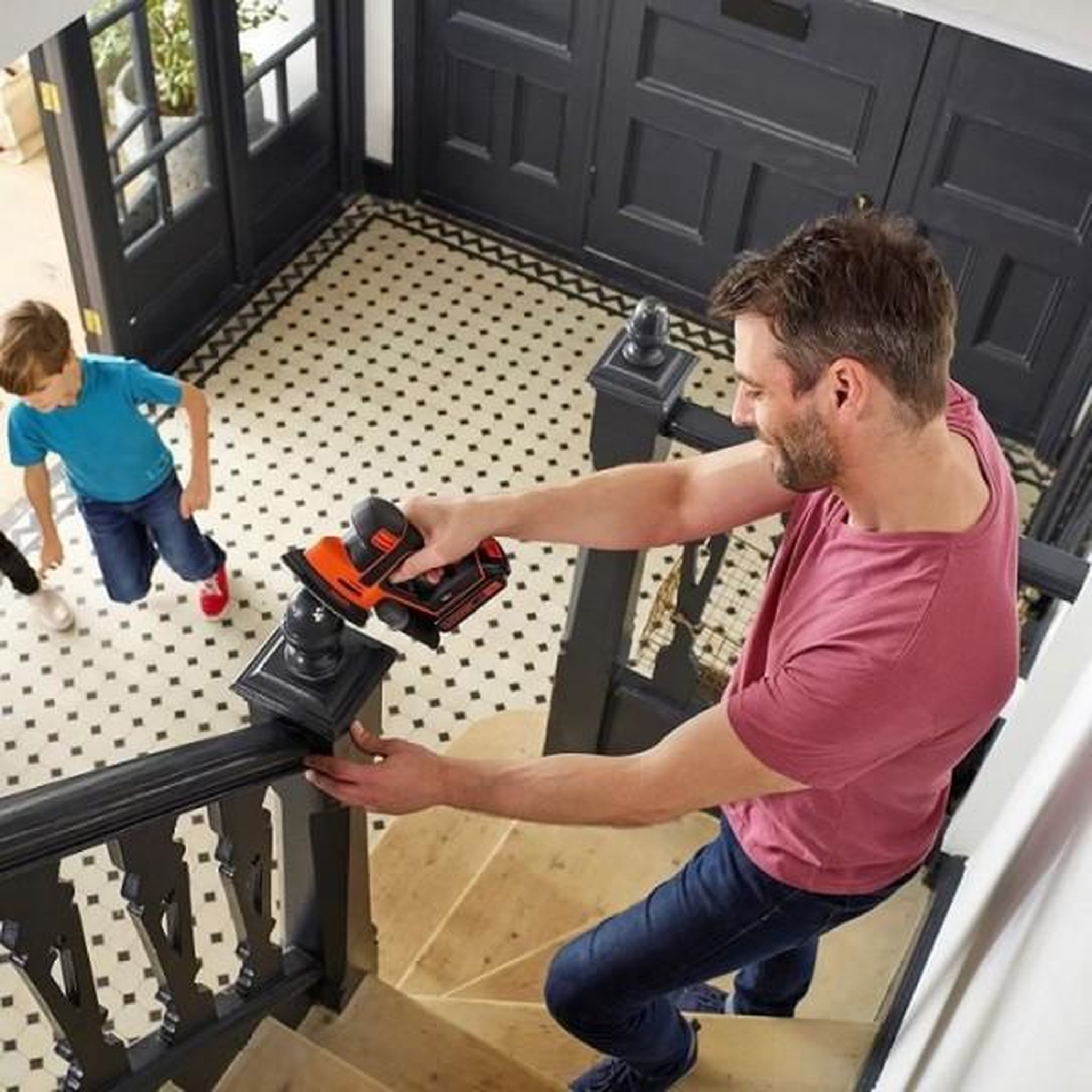 Voir la diapositive 4 : Black et Decker Ponceuse de détail sans-fil 18V BLACK+DECKER (Livrée sans batterie) - BDCDS18N-XJ