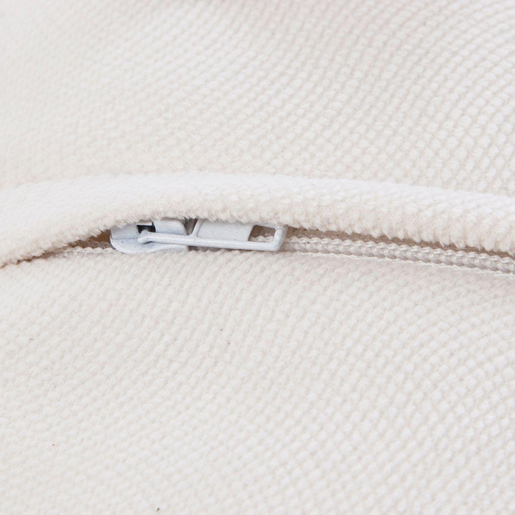 Voir la diapositive 3 : ATMOSPHERA Coussin Lilou déhoussable effet velours en polyester