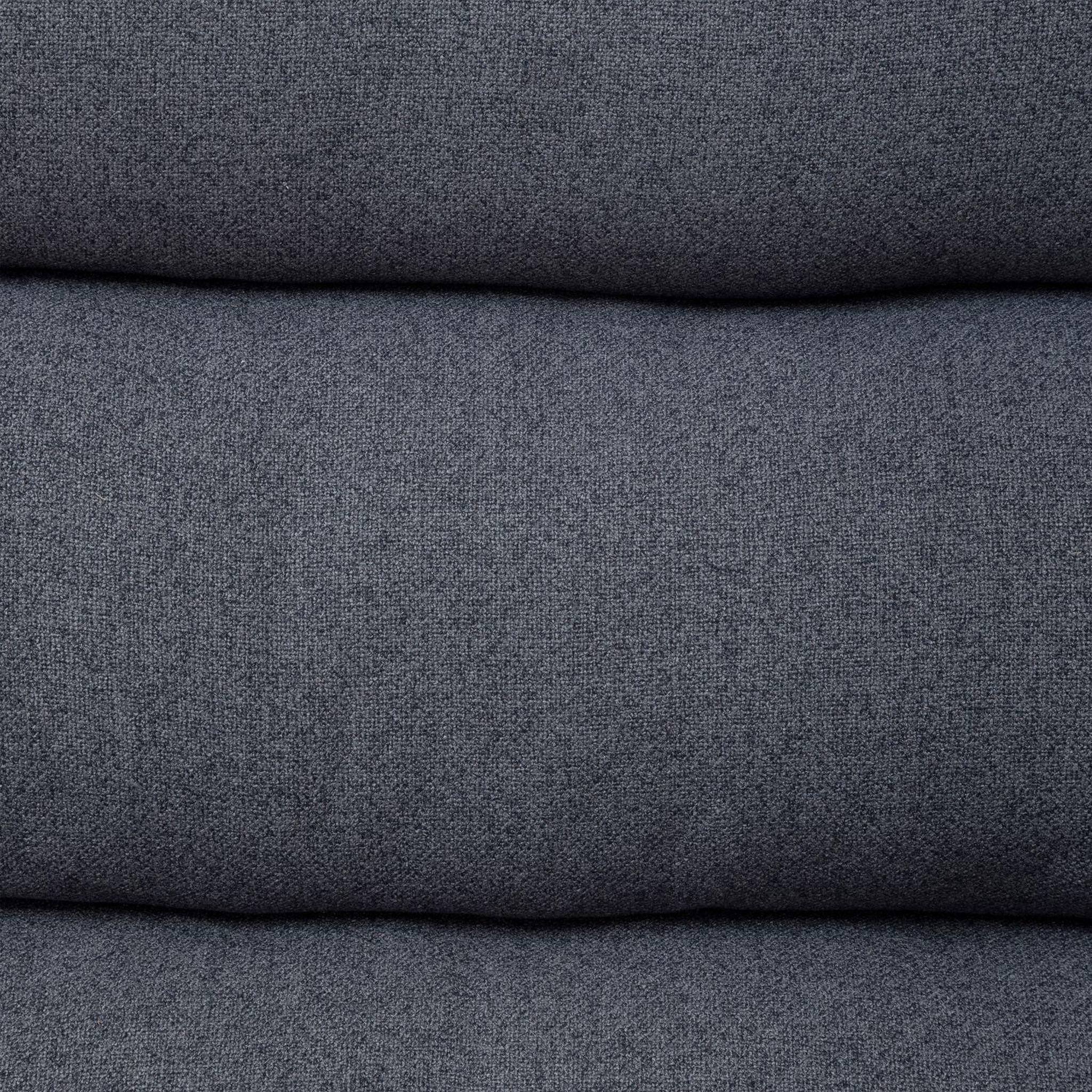 Voir la diapositive 6 : ATMOSPHERA Fauteuil pivotant en tissu et pieds métal HARPER