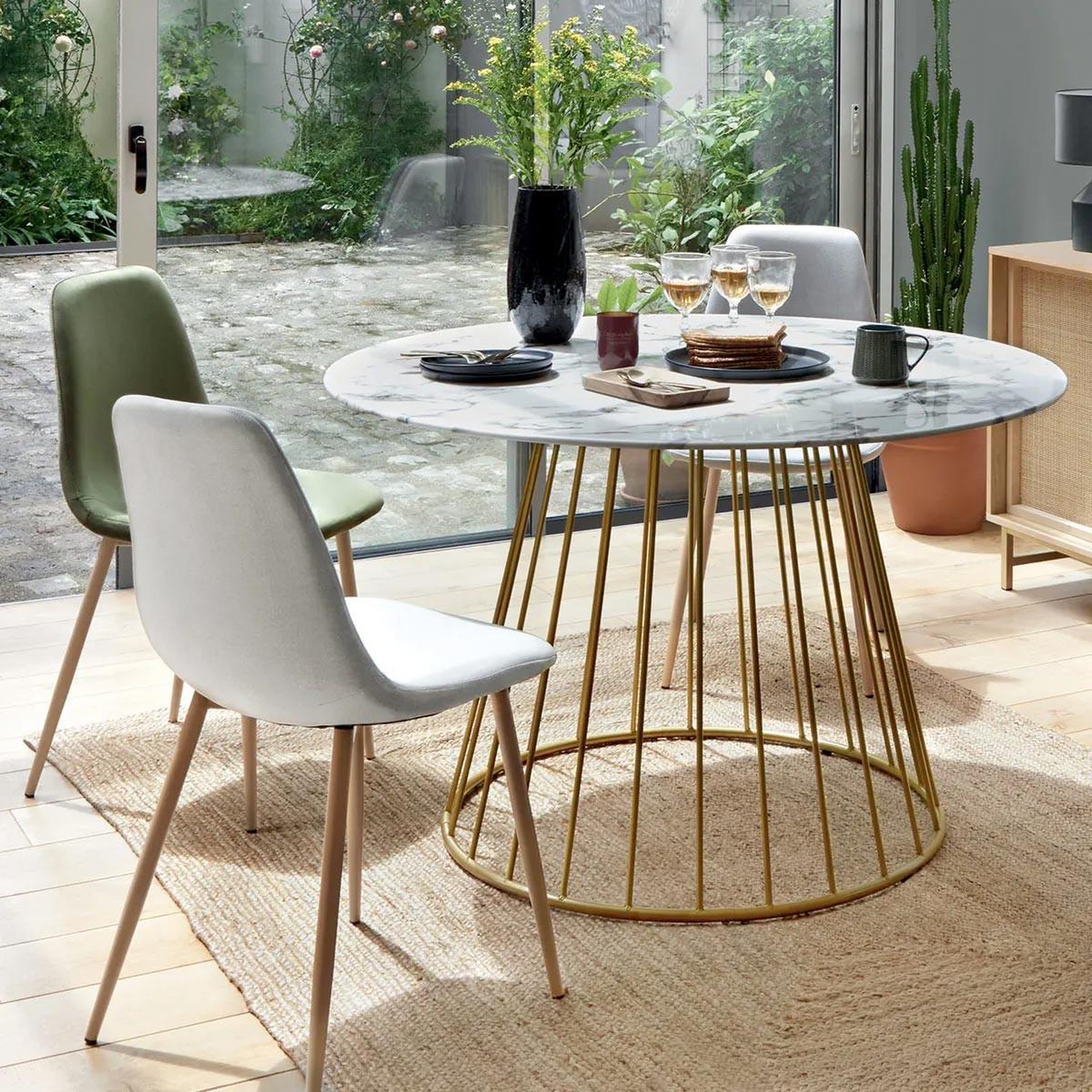 Voir la diapositive 5 : ATMOSPHERA Table à manger effet marbre  rayo  120cm blanc