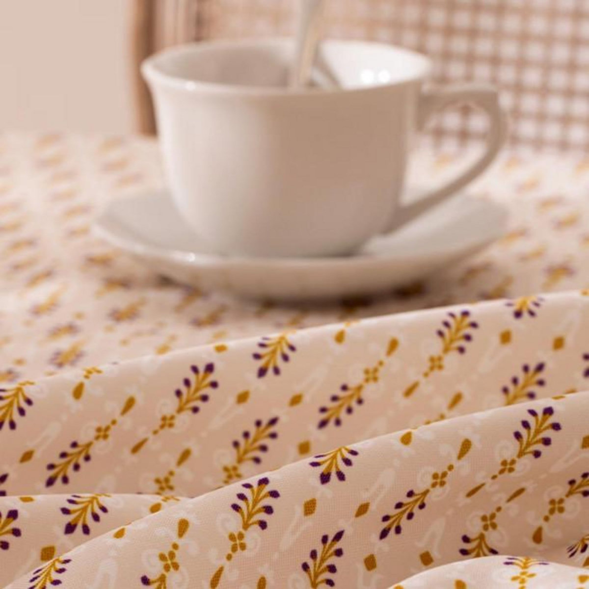 ATMOSPHERA Nappe Antitache Imprimé  Peduru  140x240cm Beige