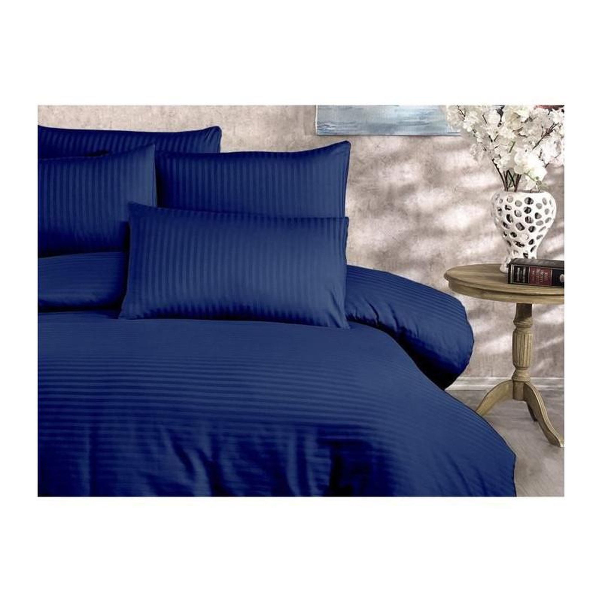 Voir la diapositive 3 : GENERIQUE Parure de lit - 1 housse de couette 220 x 240 cm + 2 taies d'oreiller 60 x 60 cm - 80% coton, 20% polyester - Bleu