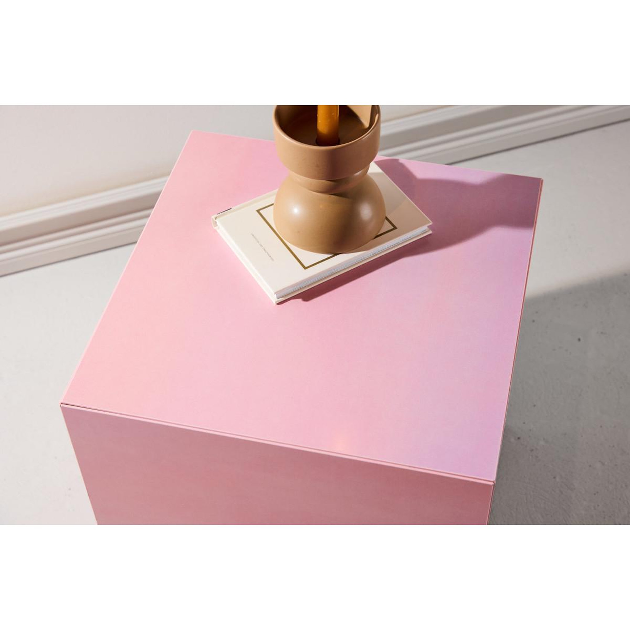 Voir la diapositive 4 : Paris Prix Table d'appoint design  york  45cm rose