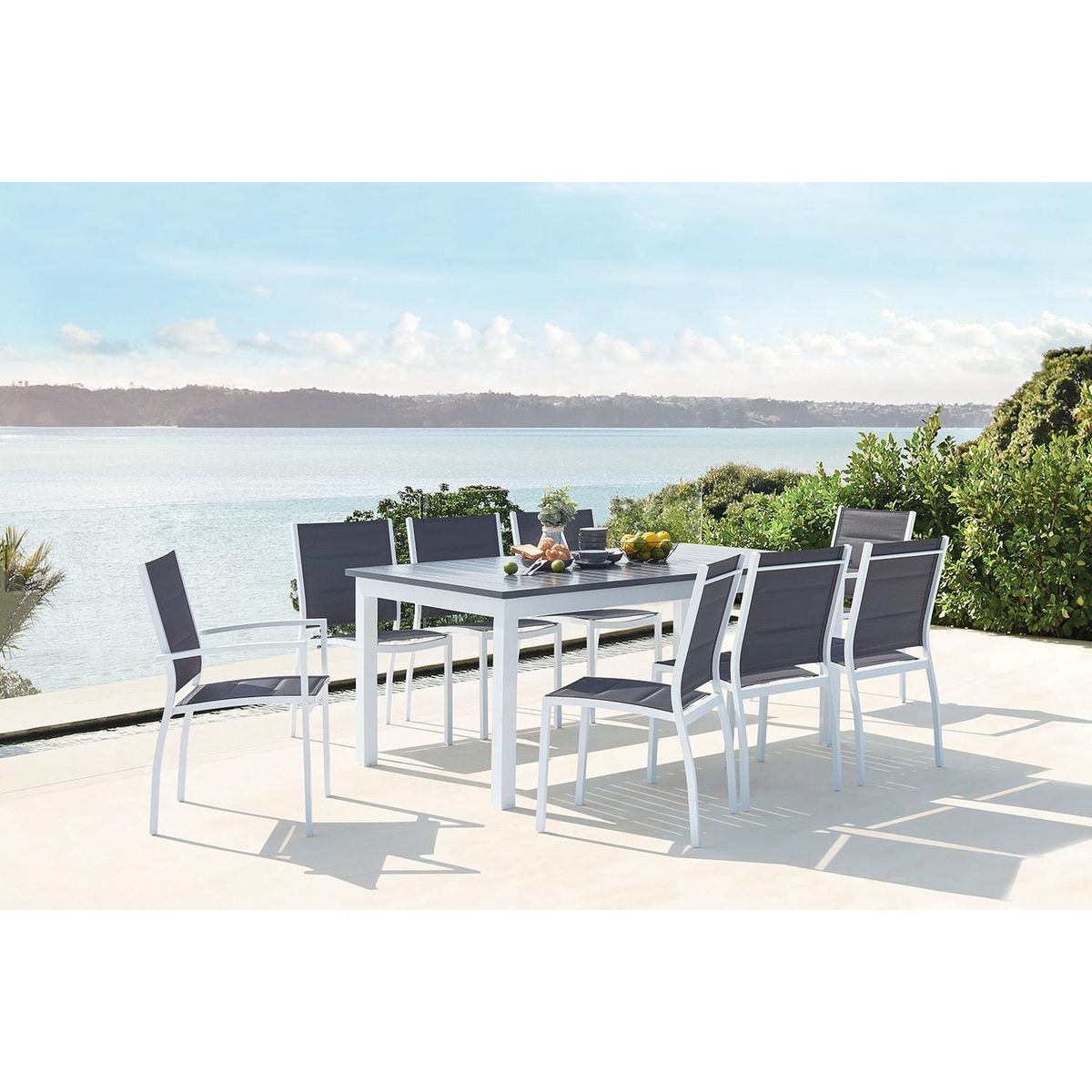 CONCEPT USINE Table de jardin extensible et 8 chaises alu-toile PVC blanc AREZZO