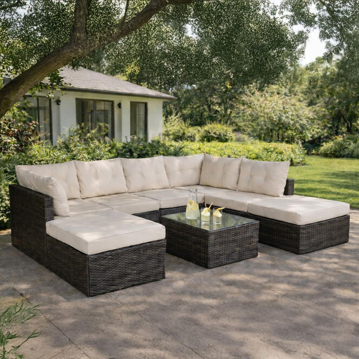 CONCEPT USINE Salon de jardin 8 places en résine tressée marron et beige YANUCA