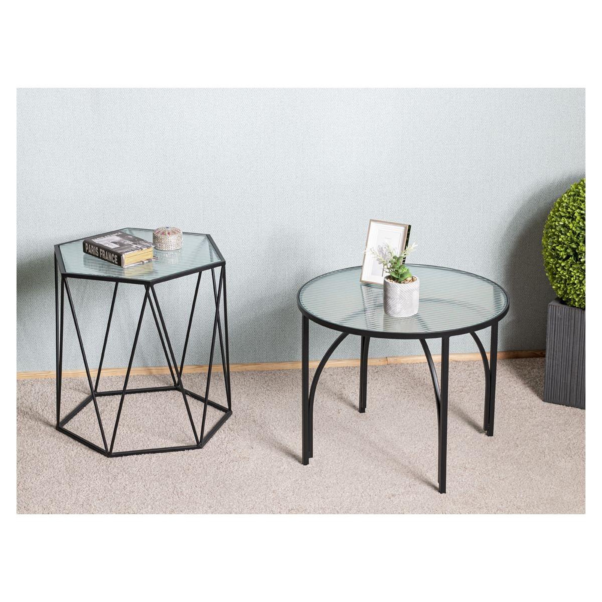 Voir la diapositive 5 : Paris Prix Table d'appoint ronde design  ondulé  50cm noir