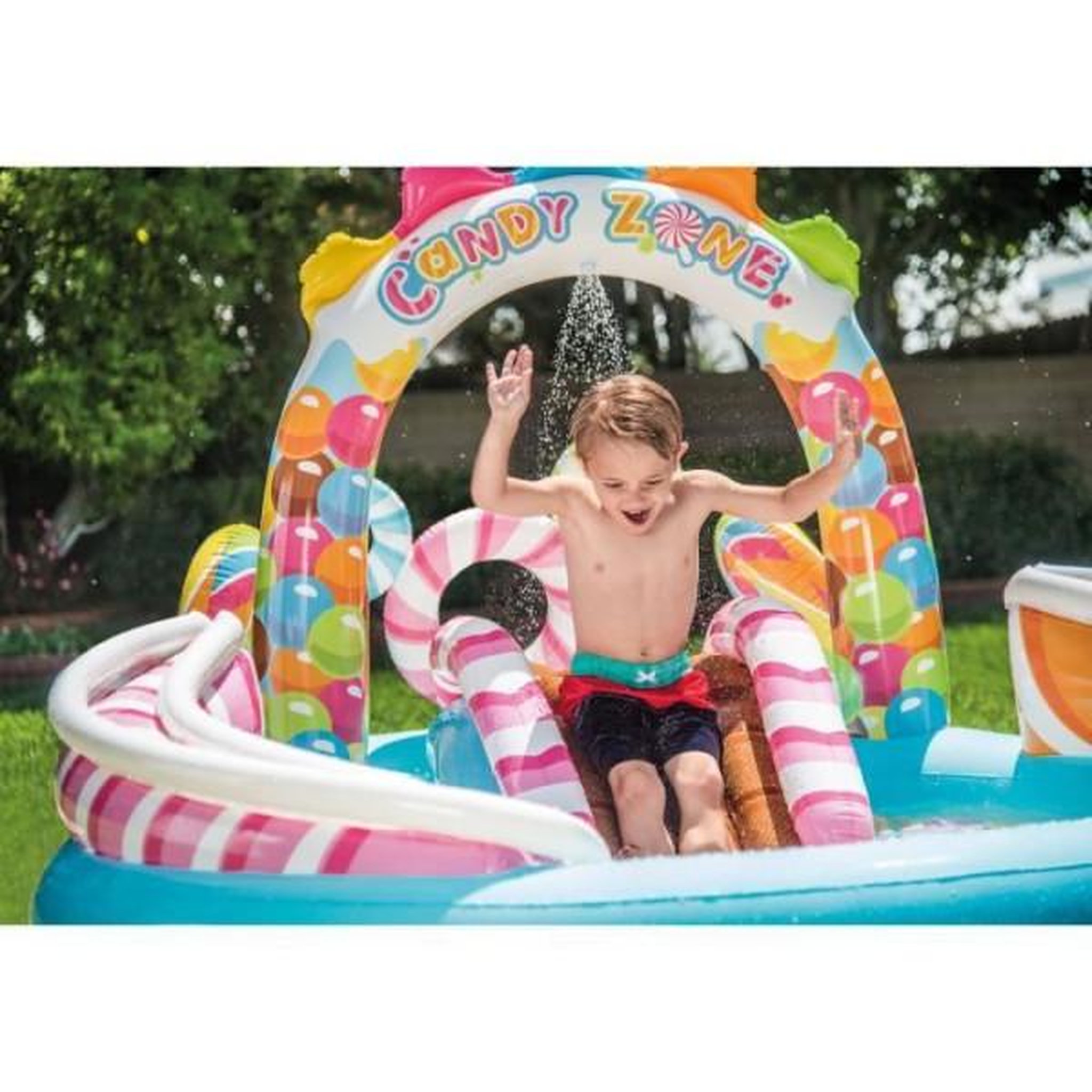 Voir la diapositive 2 : INTEX Aire de jeux gonflable - INTEX - Royaume des bonbons - 168 / 206 Litres - 2 ans et + - 295 x 191 x 130 cm