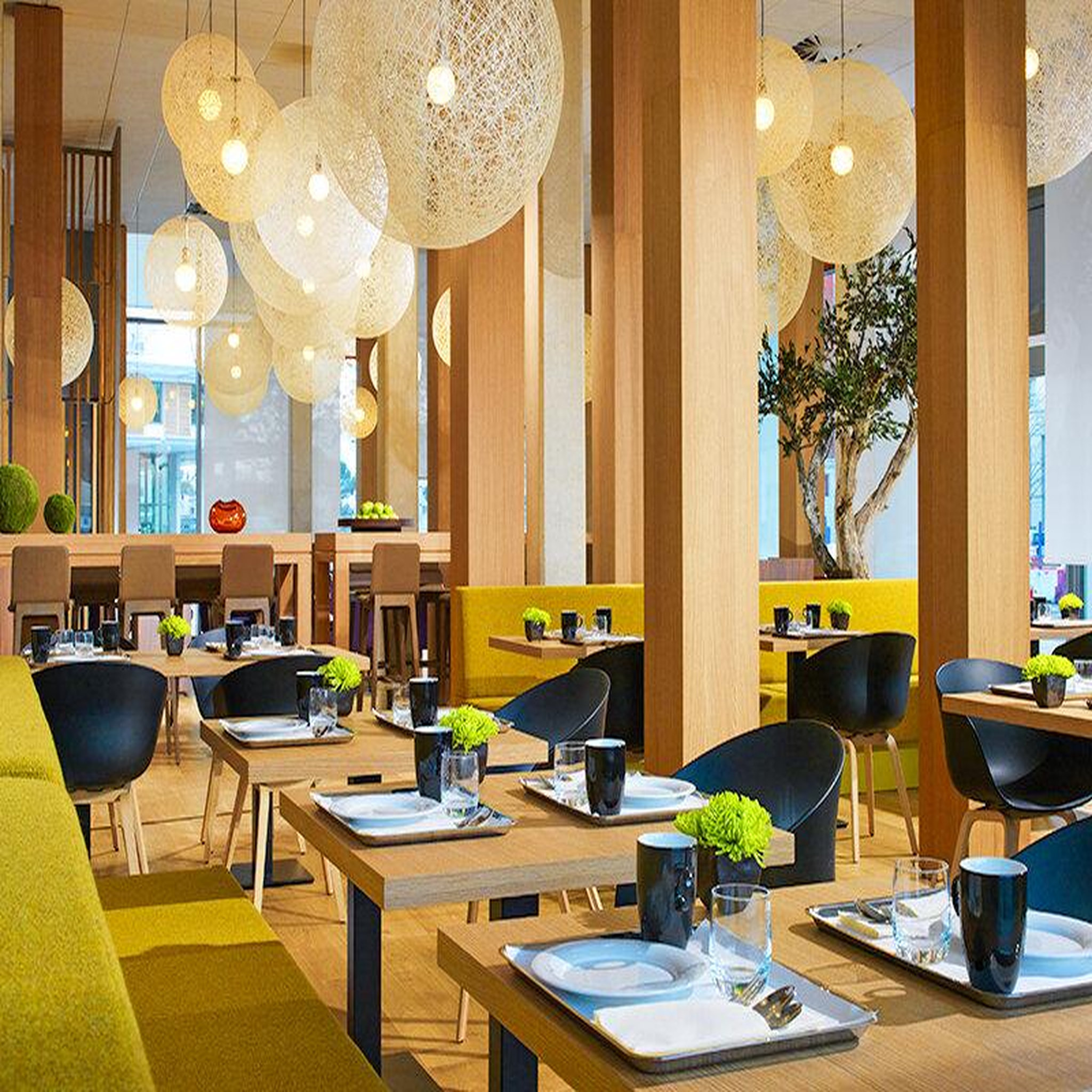 Voir la diapositive 3 : Smartbox 3 jours de bonheur à montpellier avec dîner gourmet en hôtel 4* marriott - coffret cadeau séjour