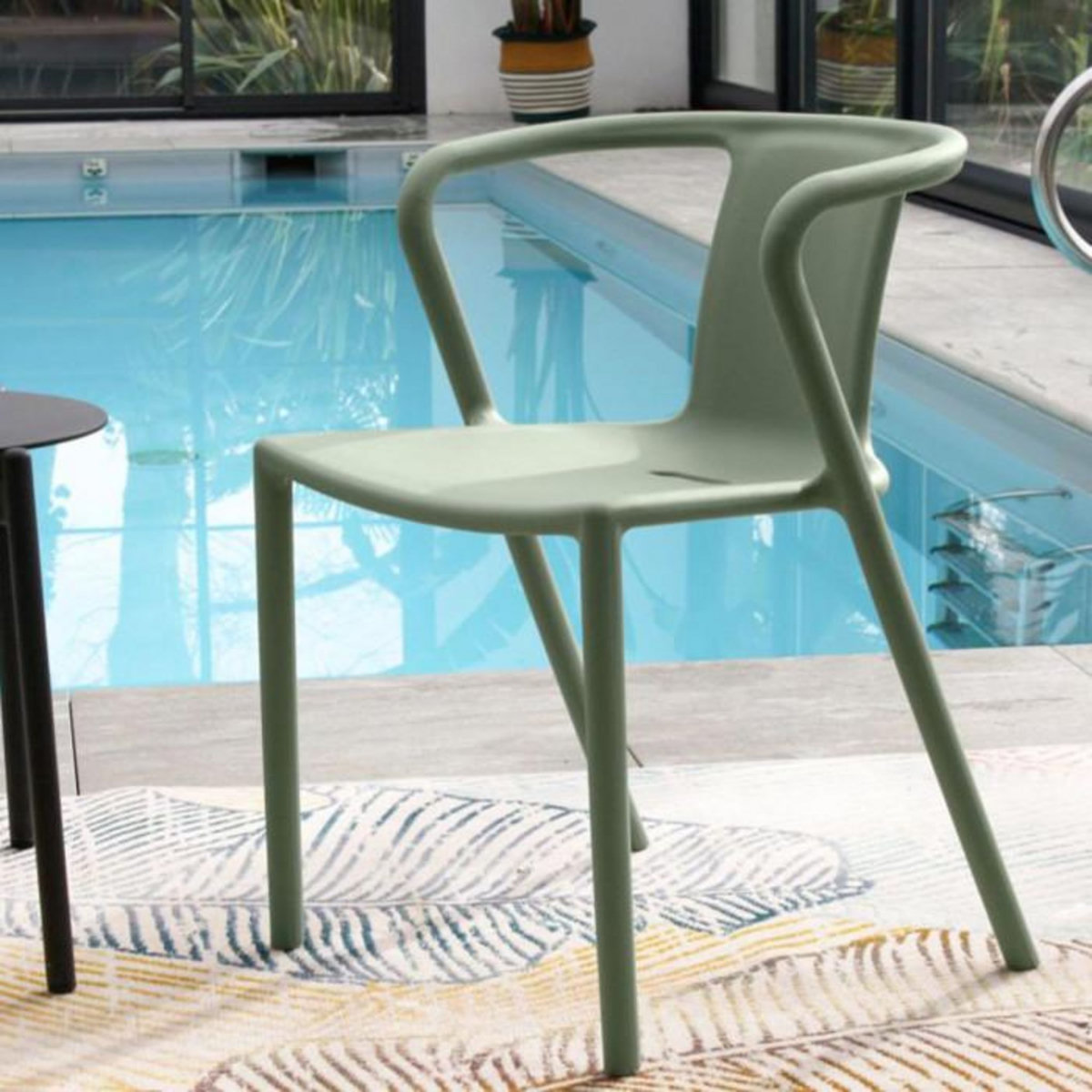 Paris Prix Lot de 2 Fauteuils de Jardin Empilables  Diego  72cm Vert Olive