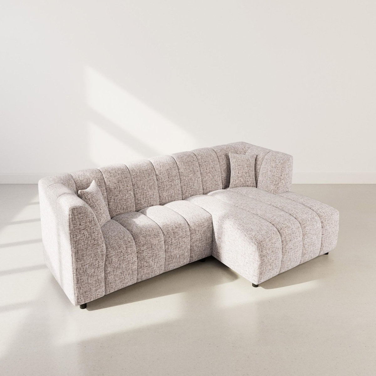 LISA DESIGN Curtis - canapé d'angle droit 4 places avec accoudoir en tissu texturé