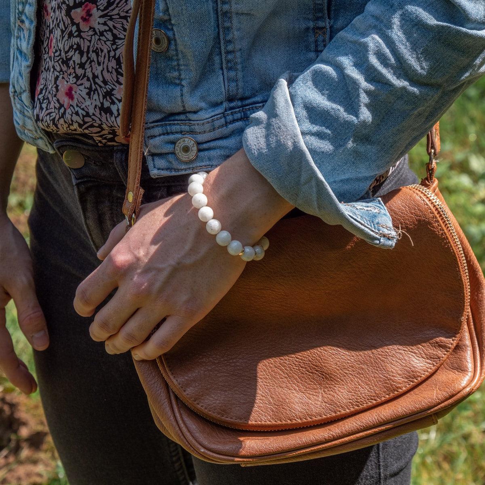 Voir la diapositive 2 : SLOYA Bracelet Kamelia en pierres de Lune