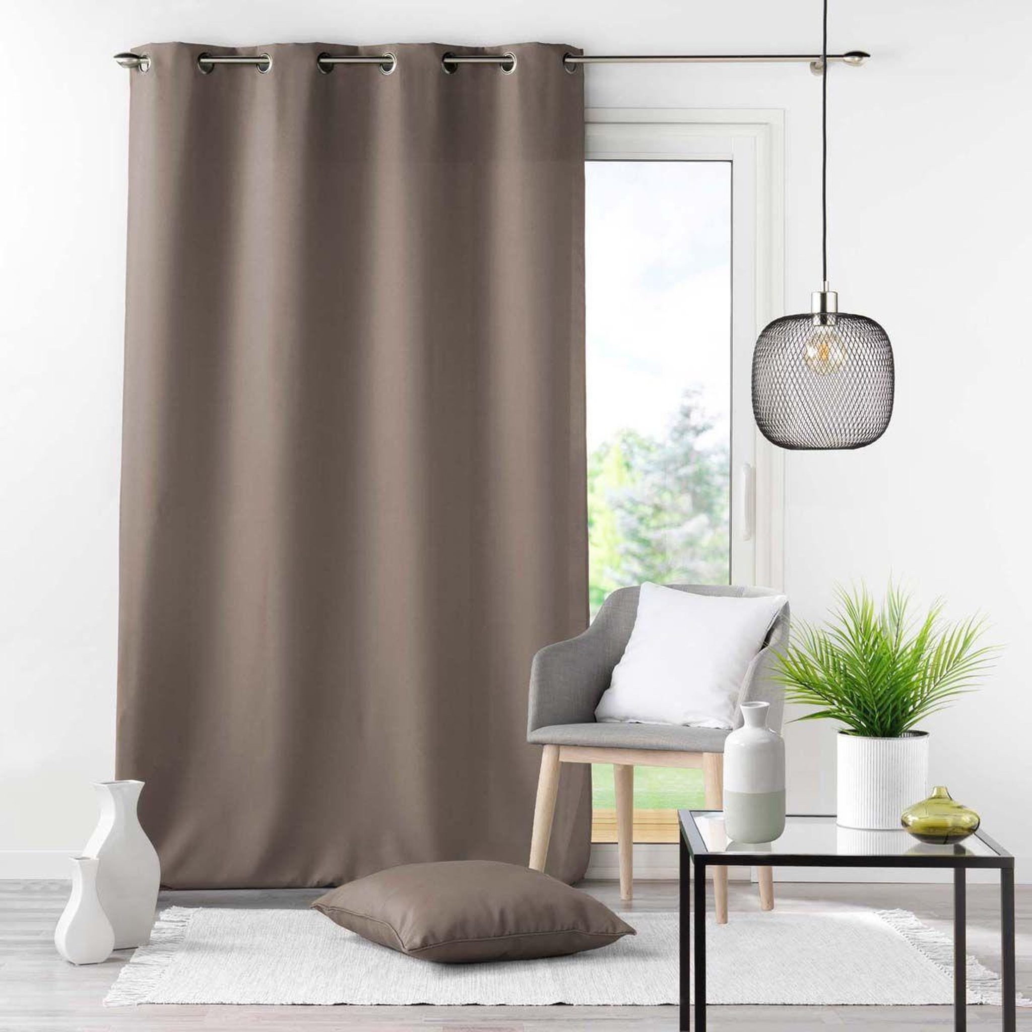Voir la diapositive 2 : Douceur d'Intérieur Coussin déco  essentiel  40x40cm taupe