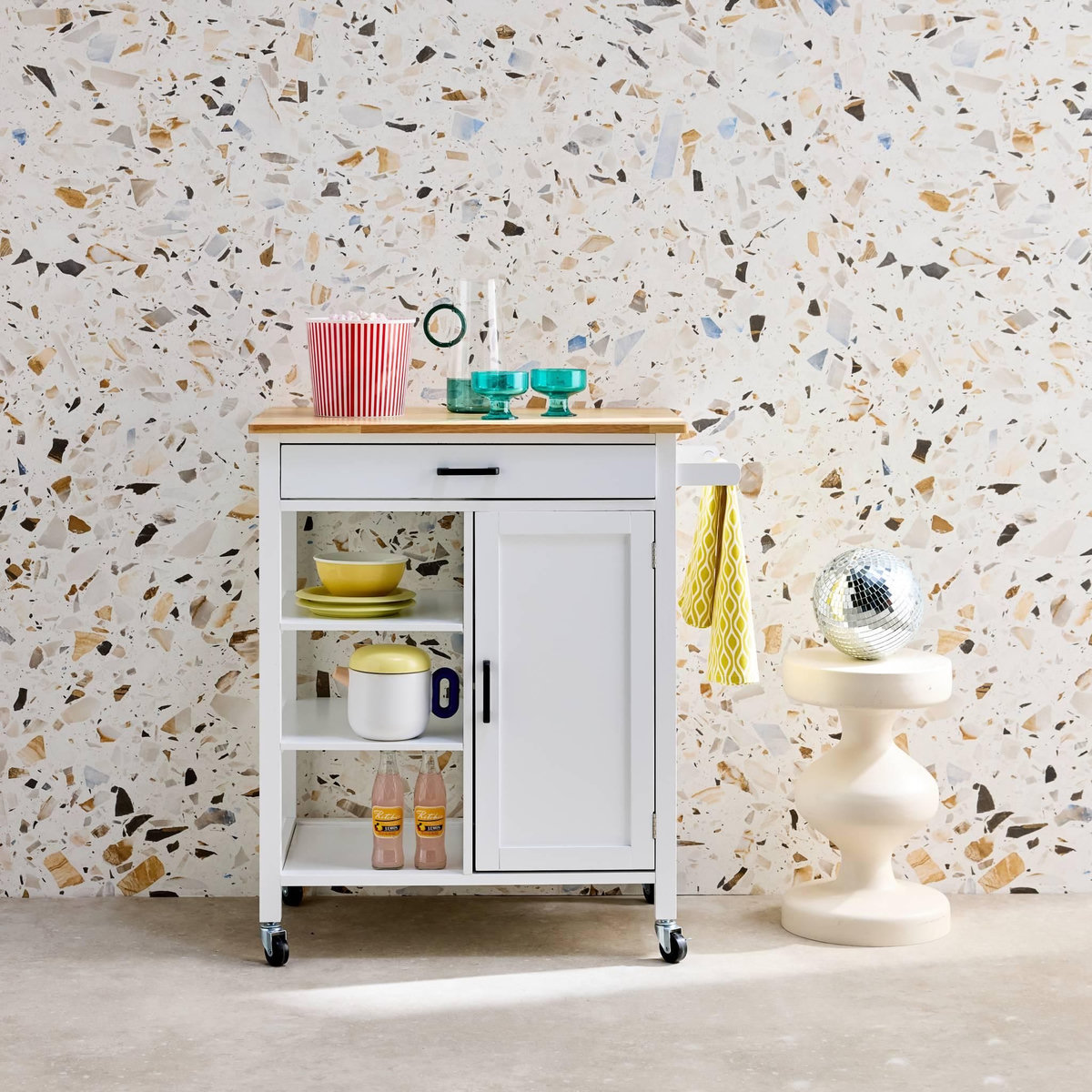 SWEEEK Desserte de cuisine BENDOR plateau en bois d'hévéa, 83 x 47 x 91 cm, 1 poignée, 4 roues, 1 tiroir, 5 étagères, 1 porte, style contemporain