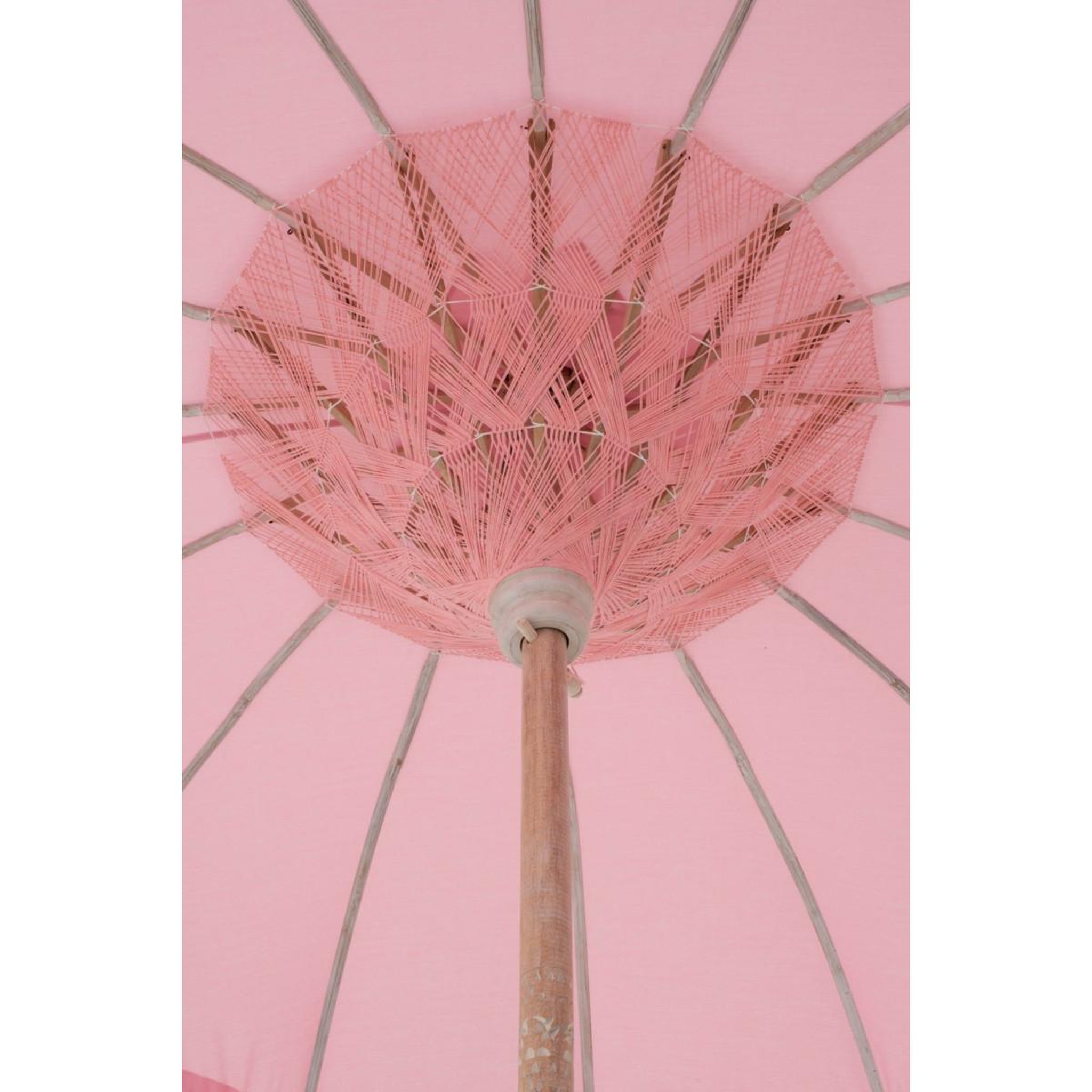 Voir la diapositive 3 : J-LINE Parasol rond à franges  bobbi  200cm rose
