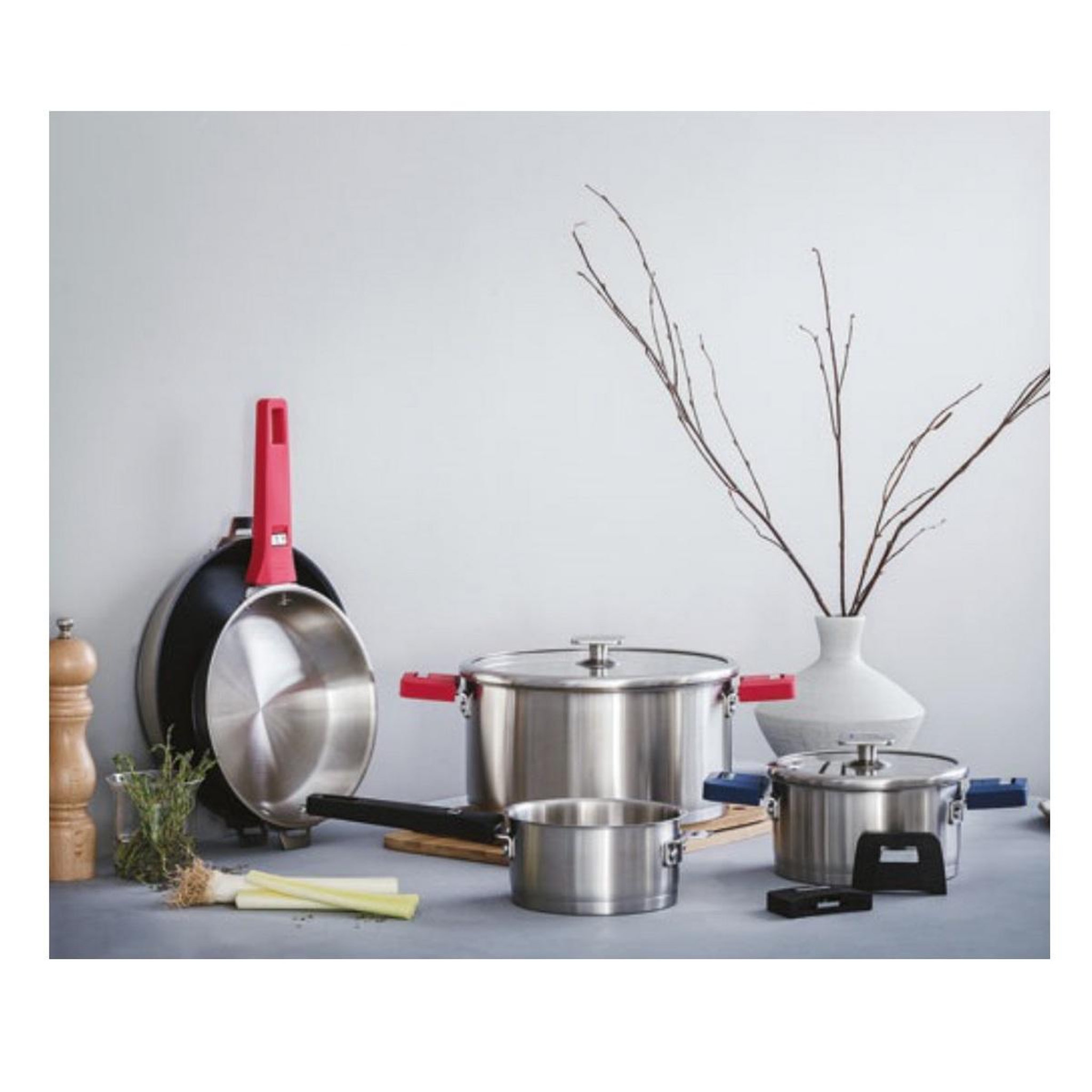 Voir la diapositive 3 : Lacor Casserole inox 16 cm - 56616