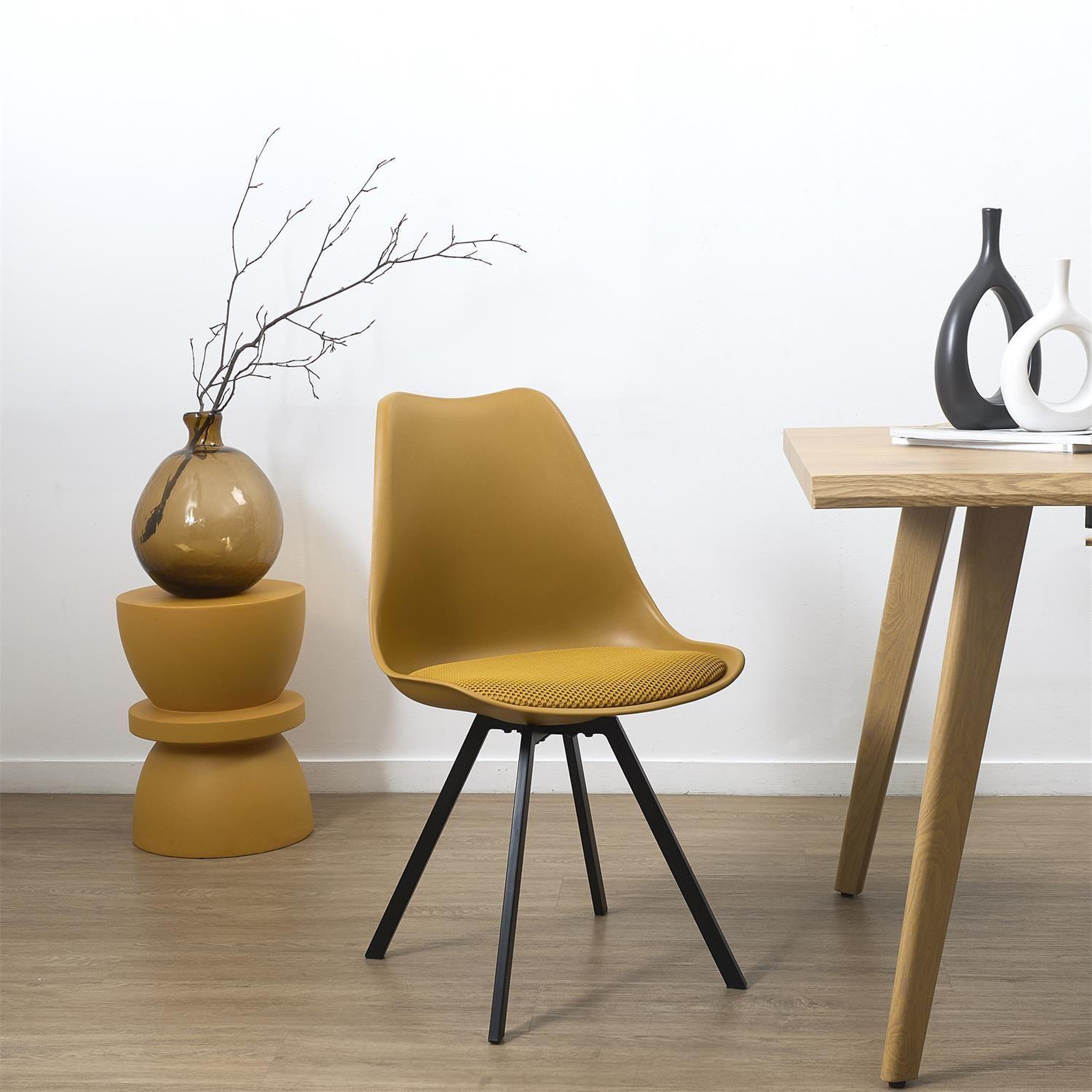 Voir la diapositive 2 : TOILINUX Lot de 4 chaises avec coussin ATOME