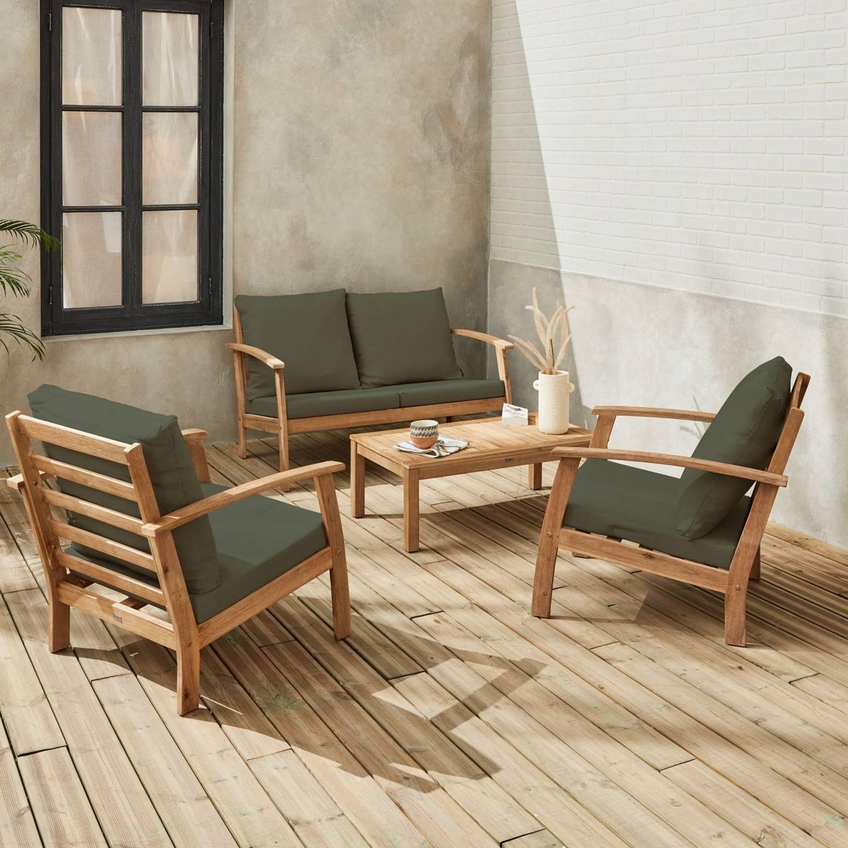 SWEEEK Salon de jardin en bois 4 places - Ushuaïa - Canapé, fauteuils et table basse en acacia, design