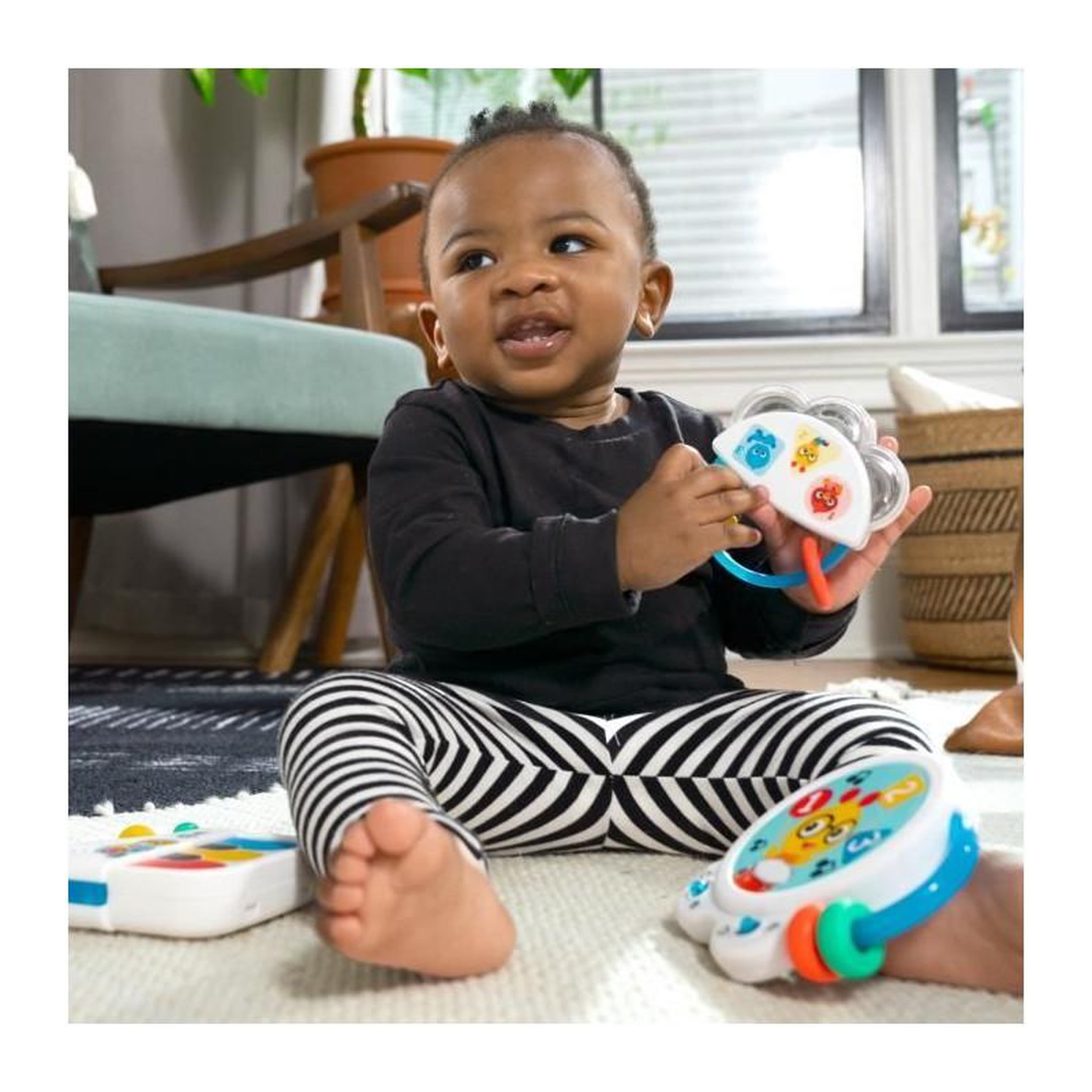 Voir la diapositive 2 : BABY EINSTEIN BABY EINSTEIN Set de 3 jouets musicaux Small Symphony, 3 instruments, bouliers inclus, contrôle du volume