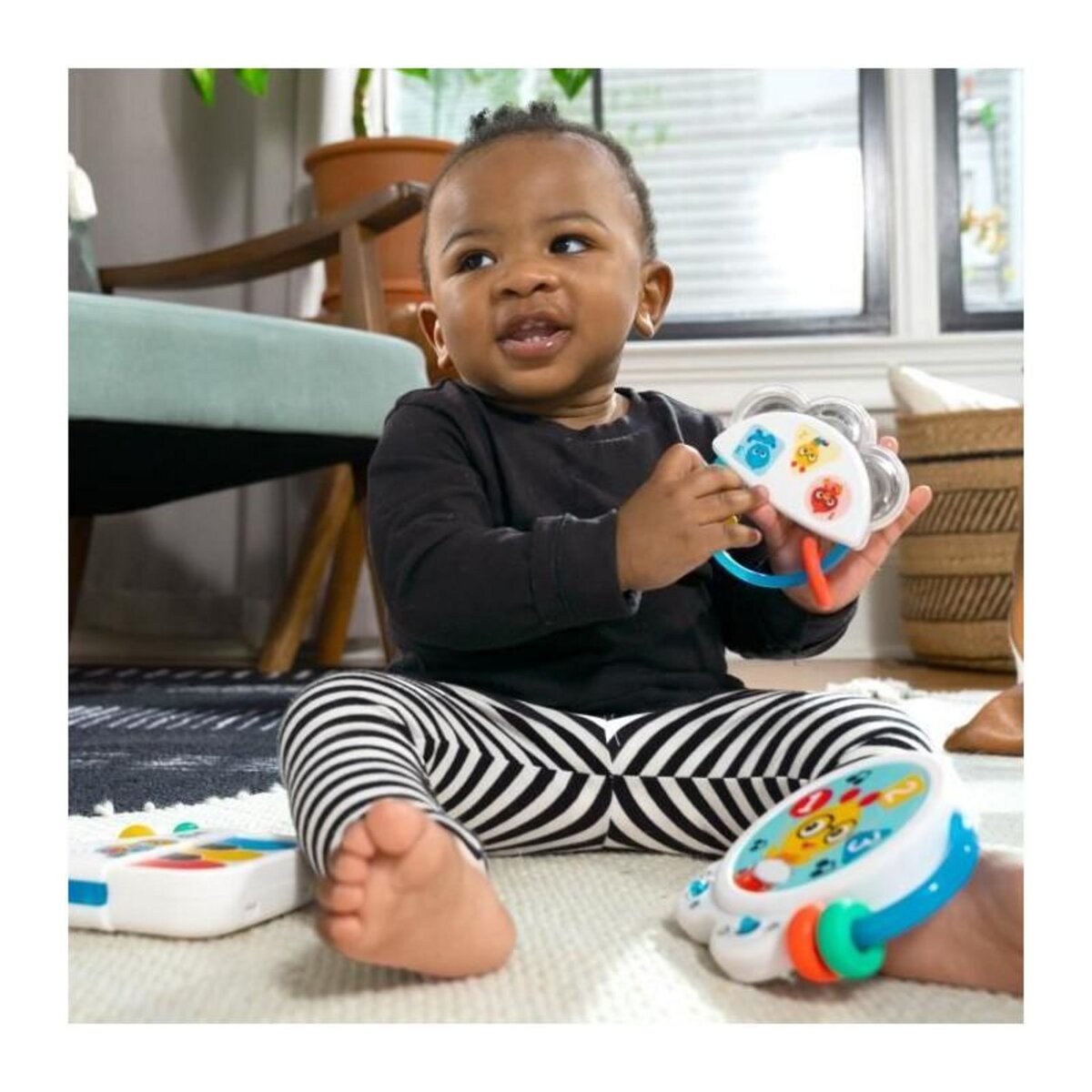 BABY EINSTEIN BABY EINSTEIN Set de 3 jouets musicaux Small Symphony, 3 instruments, bouliers inclus, contrôle du volume