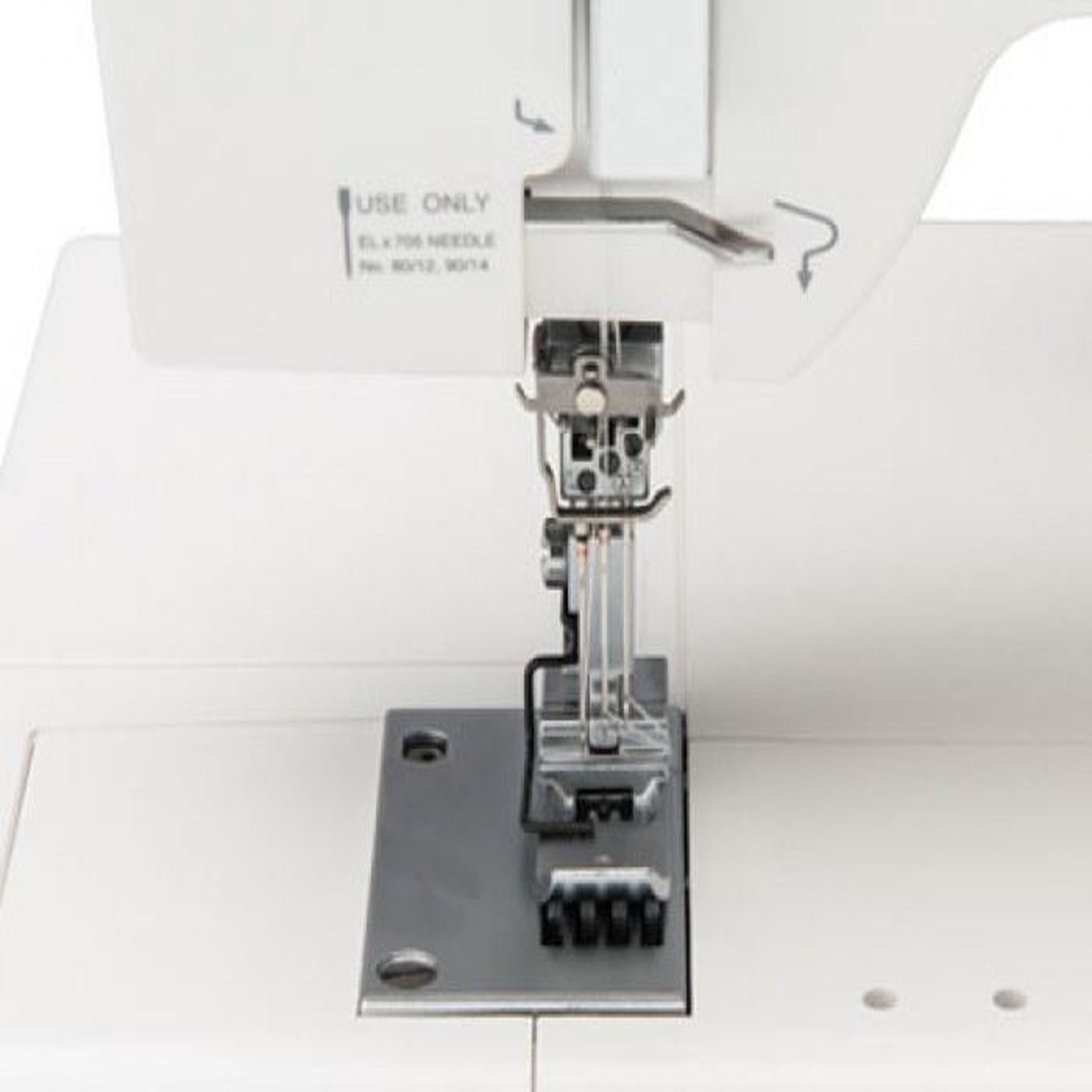 Voir la diapositive 6 : Janome Janome cover pro 2000 cpx uniquement coverlock