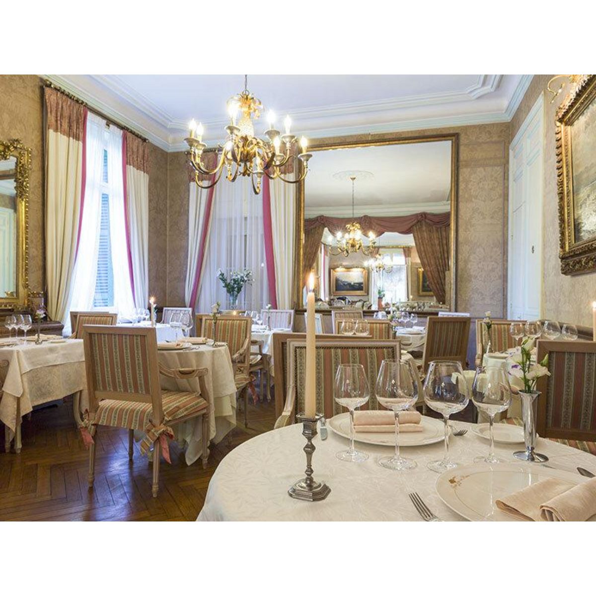 Smartbox Séjour de 2 jours en hôtel 4* avec dîner 5 plats près de la Côte Fleurie - Coffret Cadeau Séjour