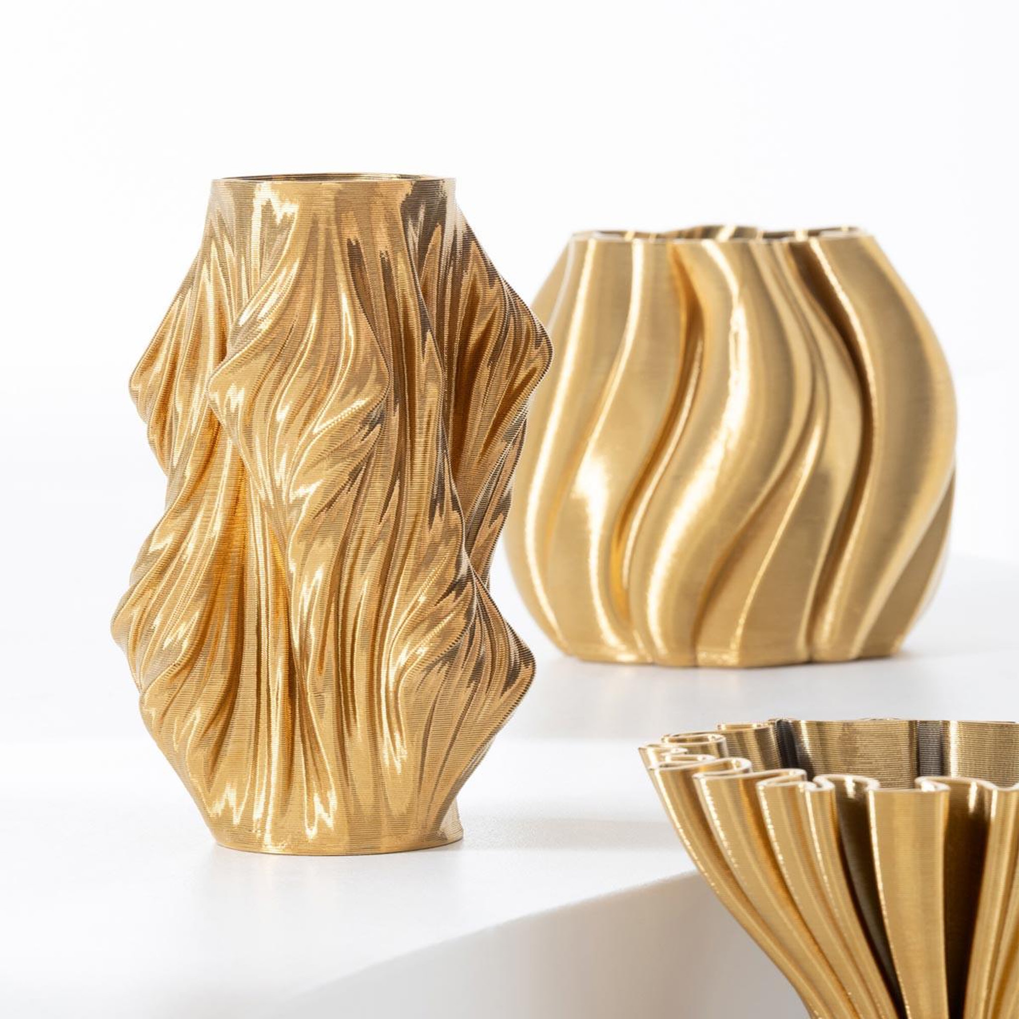 Voir la diapositive 2 : J-LINE Vase déco en porcelaine  impression 3d  22cm doré