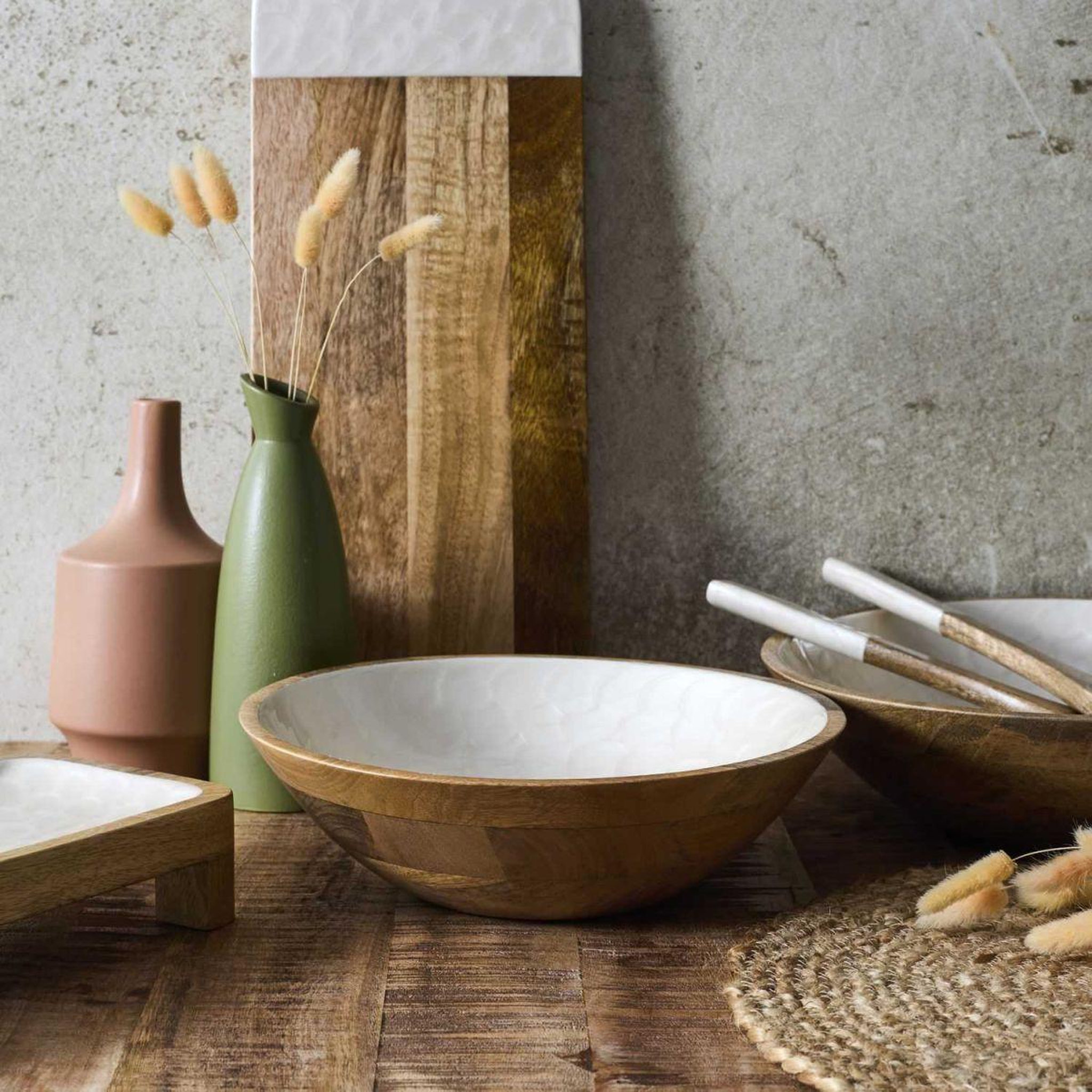 Voir la diapositive 4 : The Home Deco Factory Saladier en bois  nerina  27cm beige