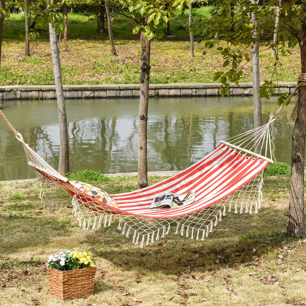 OUTSUNNY Hamac de voyage portable style hippie chic toile de hamac dim. 2L x 1l m coton polyester rouge crème rayé