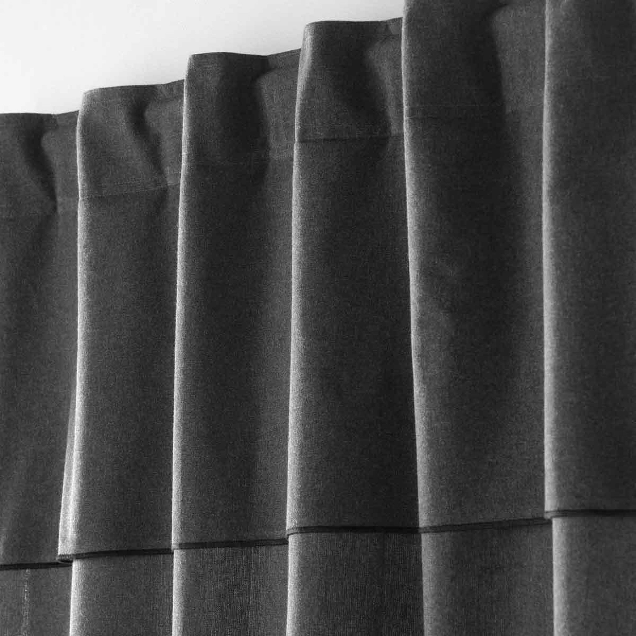 Voir la diapositive 2 : Douceur d'Intérieur Rideau à passants  mistraline  140x240cm anthracite
