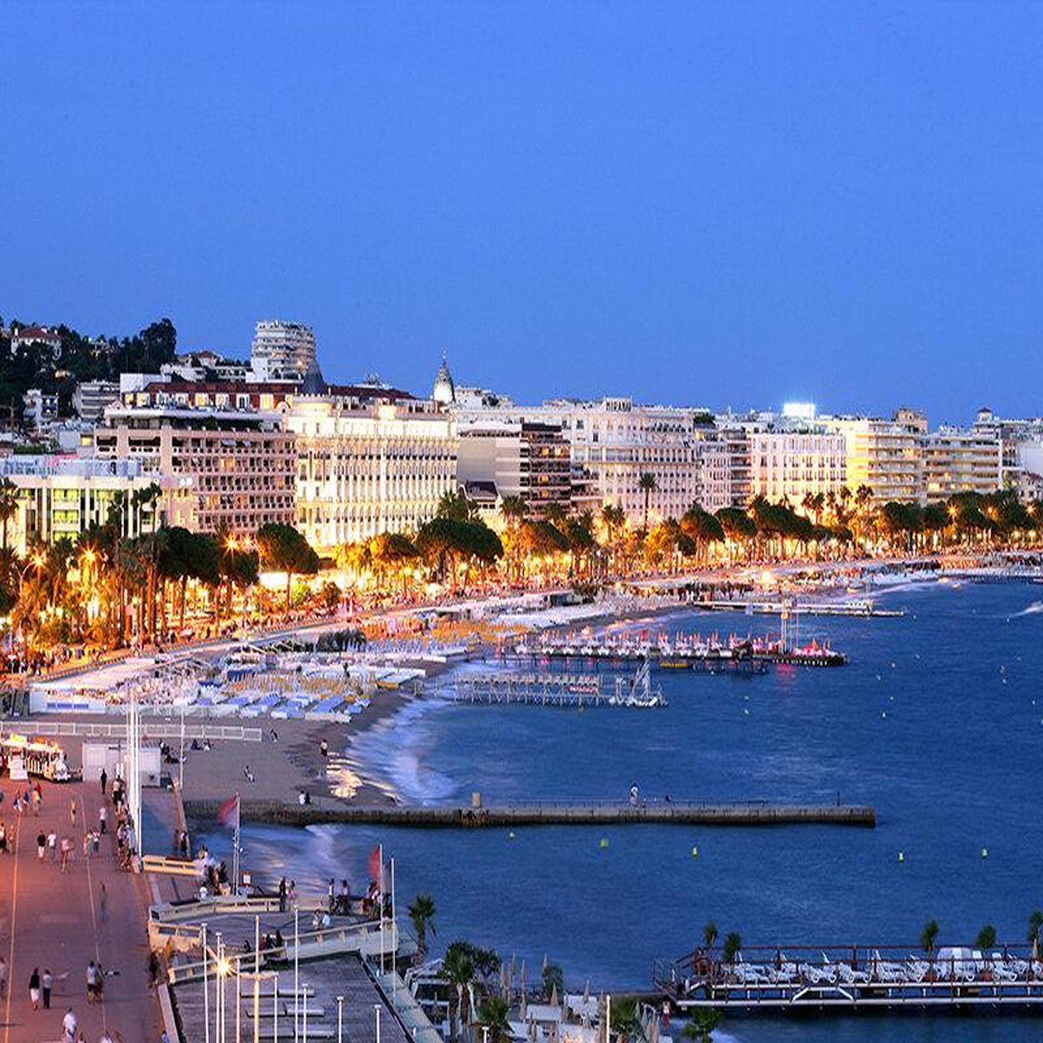 Voir la diapositive 4 : Smartbox Échappée de 3 jours en hôtel 4* à cannes - coffret cadeau séjour