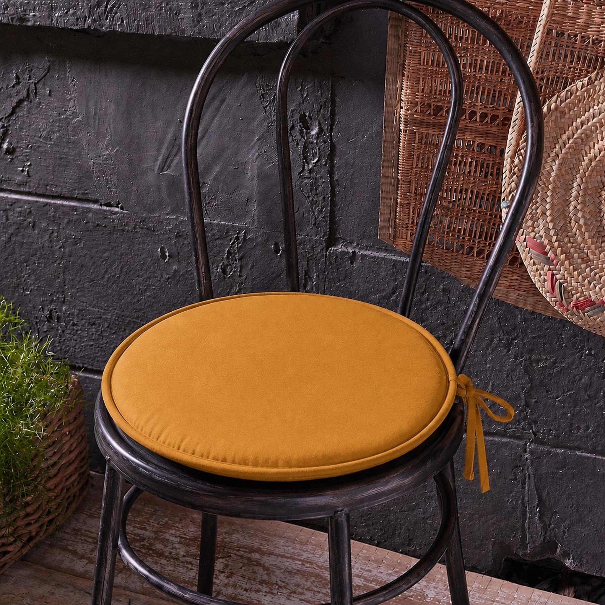 Voir la diapositive 2 : Eden Galette ronde en polyester couleur uni