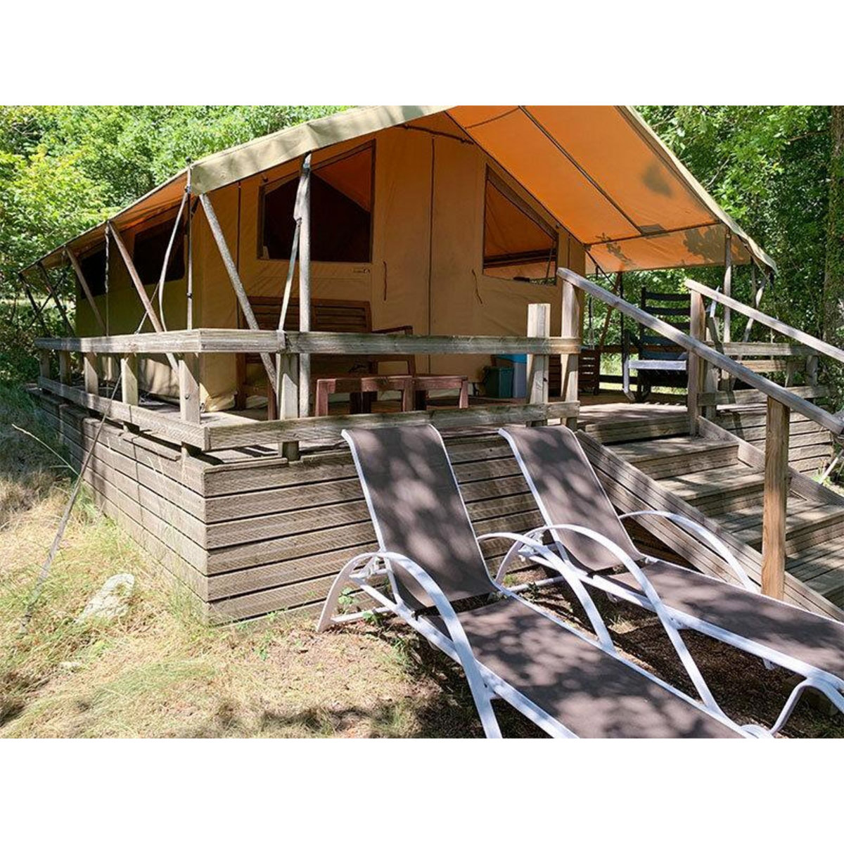 Smartbox Séjour insolite : 3 jours en tente près d'Auxerre - Coffret Cadeau Séjour