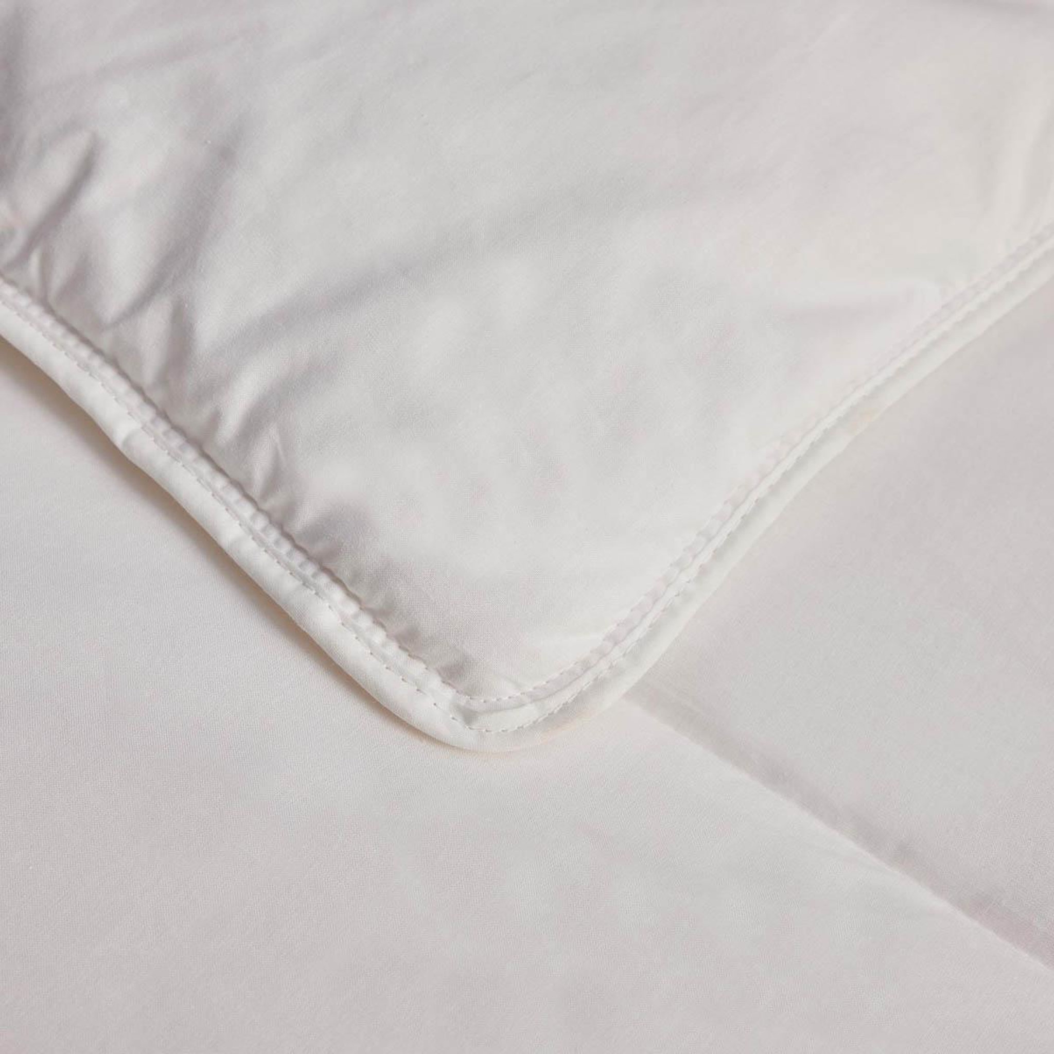 Voir la diapositive 4 : DUNLOPILLO Pack couette tempérée et oreiller essentiel medium