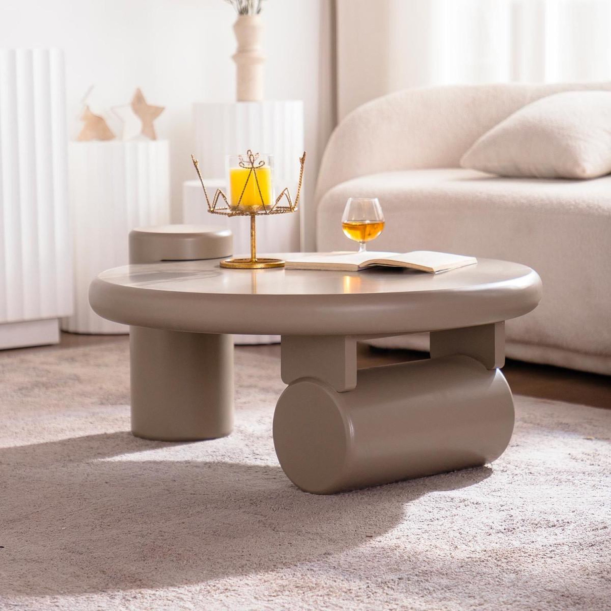 Voir la diapositive 4 : Paris Prix Table basse asymétrique  eloy  100cm taupe