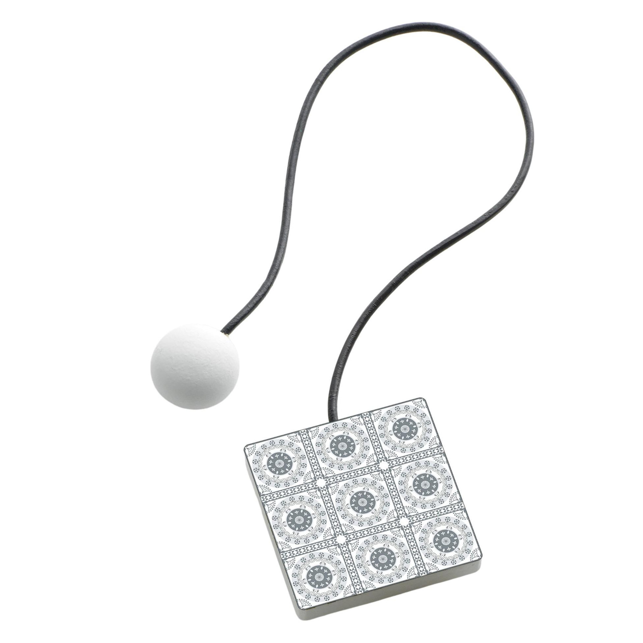 Eden 1 embrasse aimantee carelo design et moderne