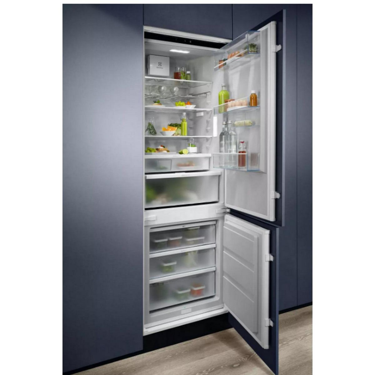 ELECTROLUX Réfrigérateur combiné intégrable à glissières 376l - KNR7TE75S