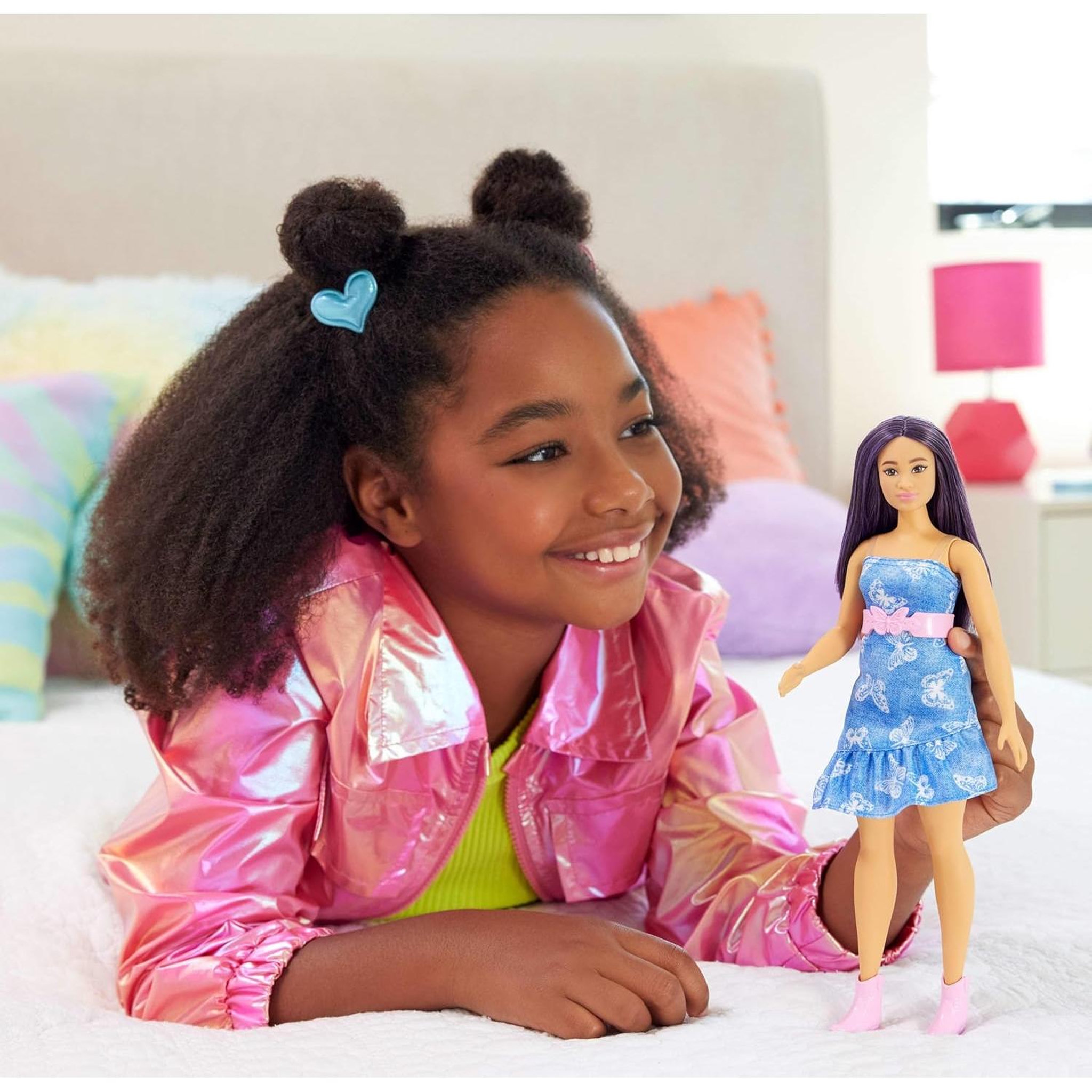 Voir la diapositive 6 : MATTEL Barbie - Poupée Fashionistas aux cheveux violets