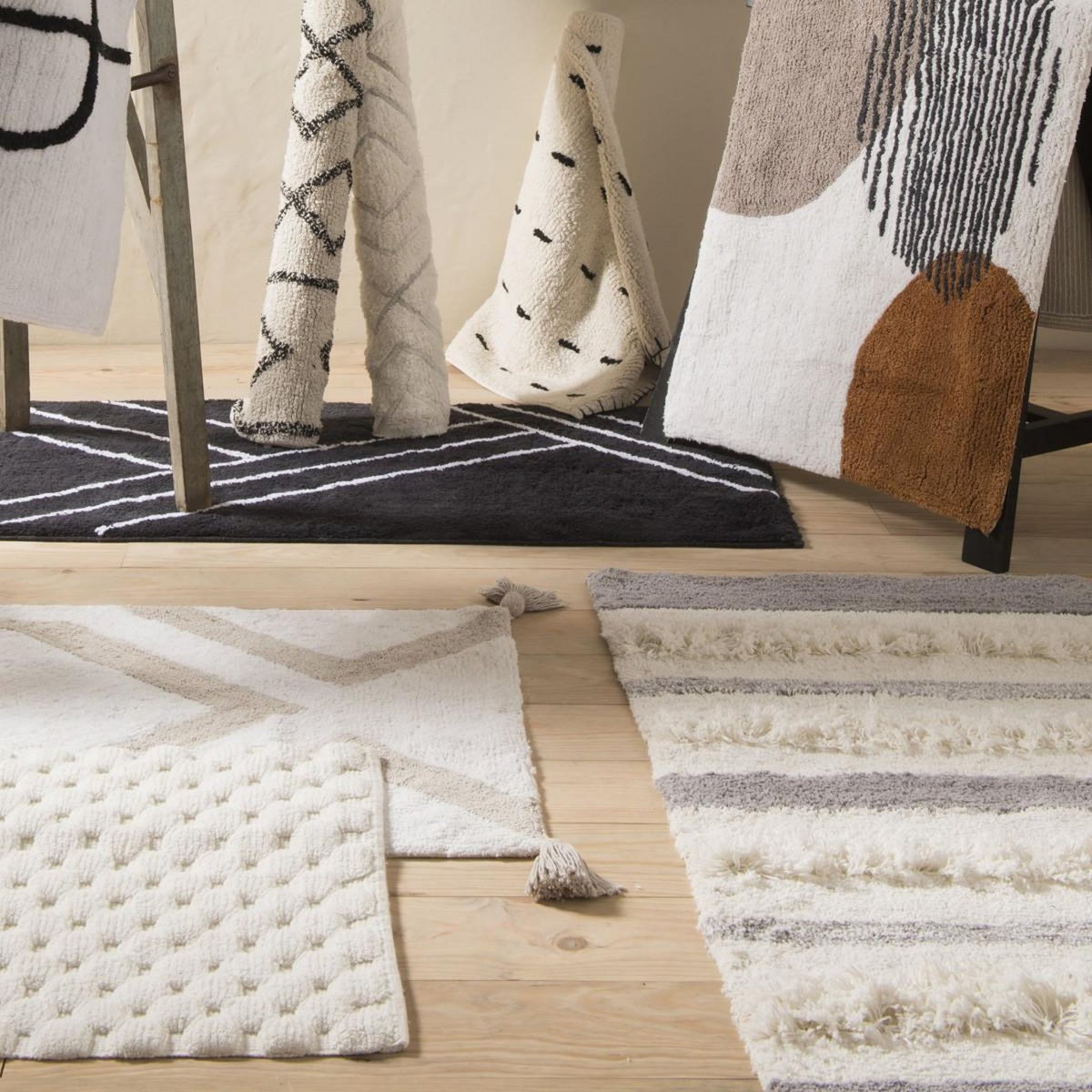 GUY LEVASSEUR Tapis de bain déco en coton tufté 60x120cm