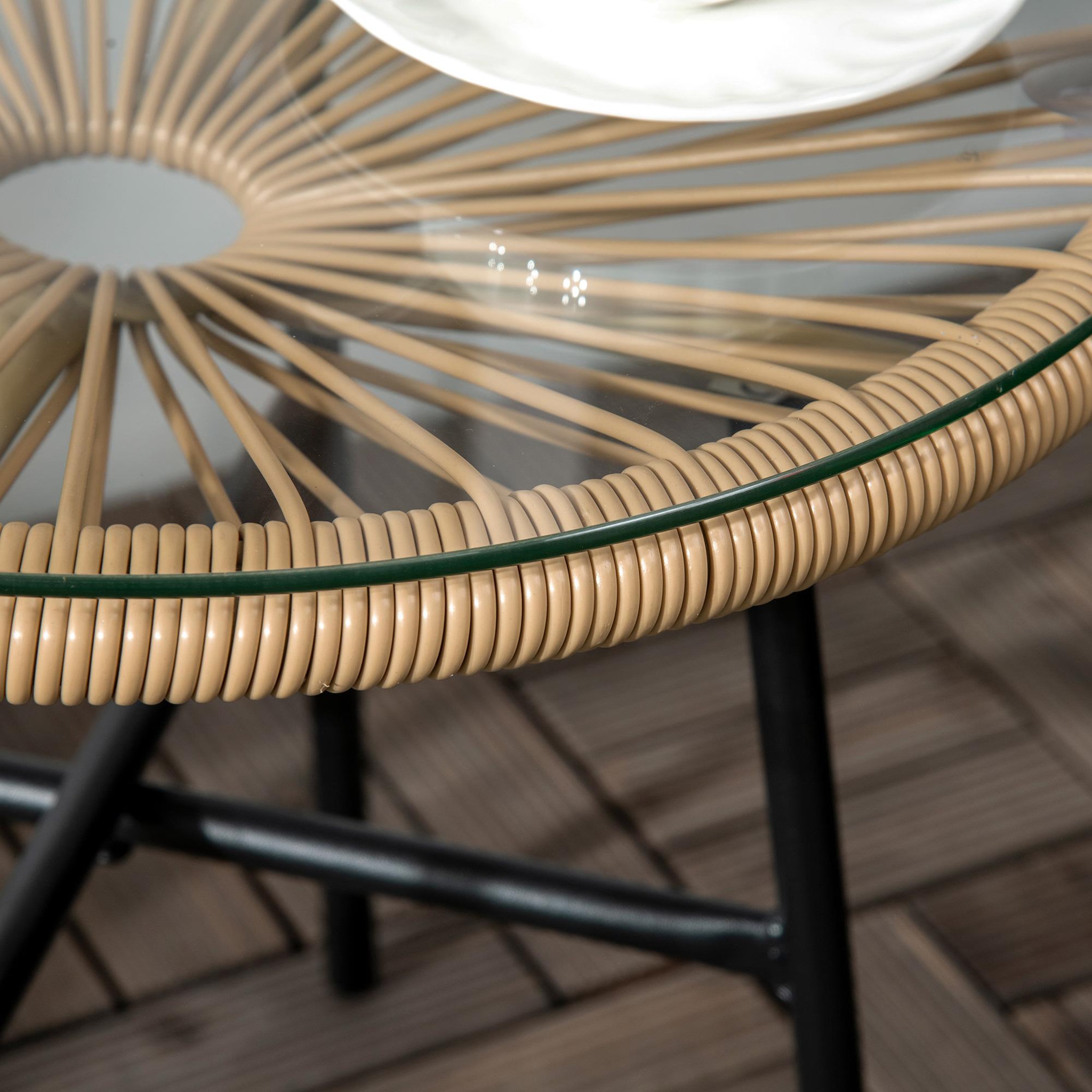 Voir la diapositive 5 : OUTSUNNY Table basse ronde de jardin en résine aspect rotin métal et plateau verre trempé Ø 50 x 50H cm beige