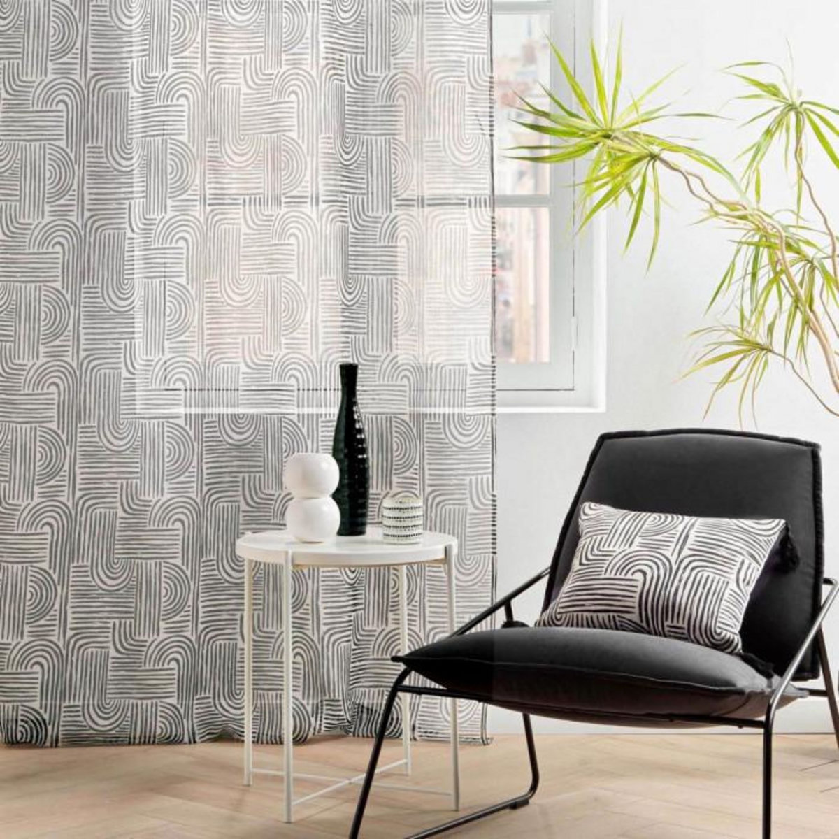 Paris Prix Rideau Voilage à Œillets Imprimé  Pandore  140x240cm Noir