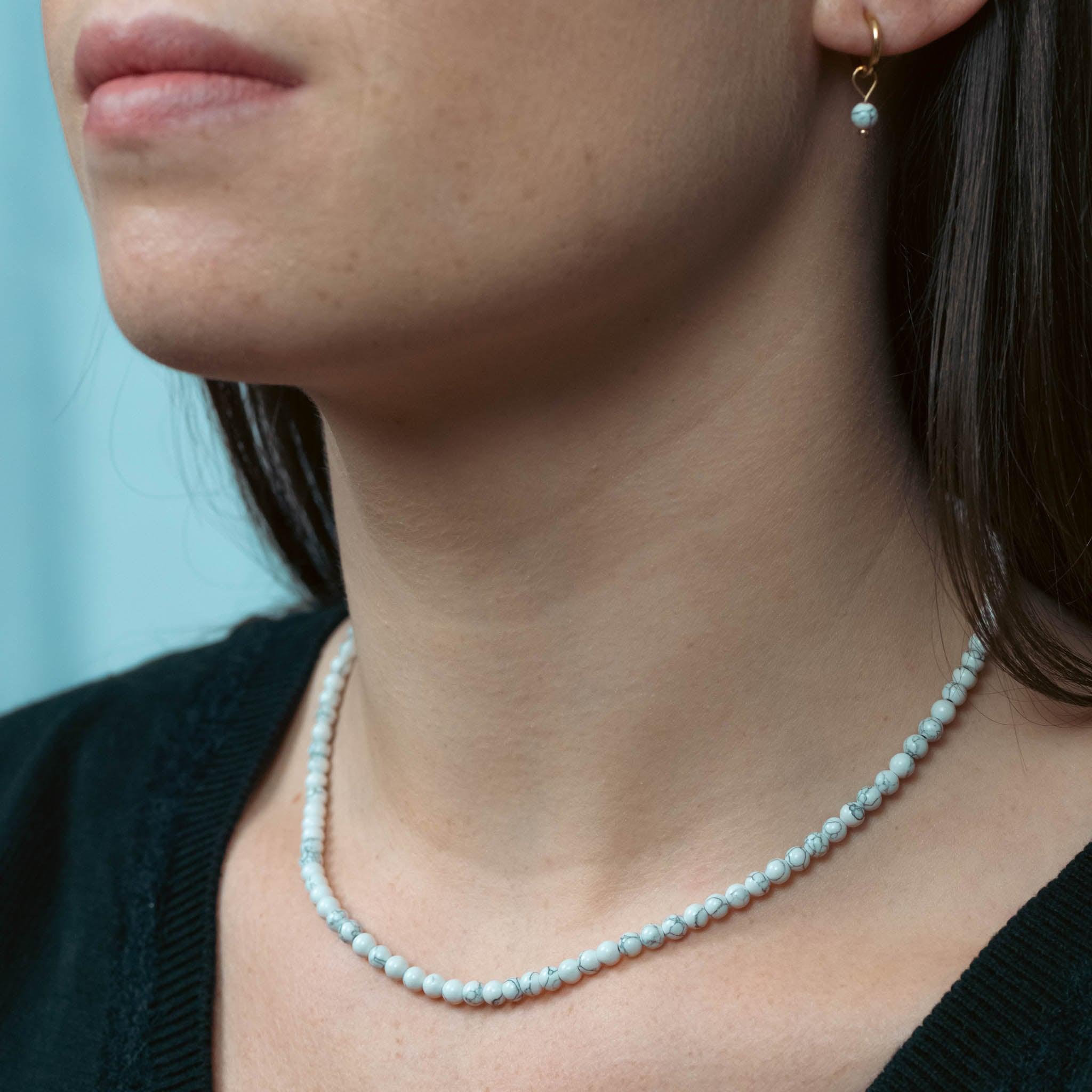 Voir la diapositive 3 : SLOYA Collier Serena en pierres Howlite