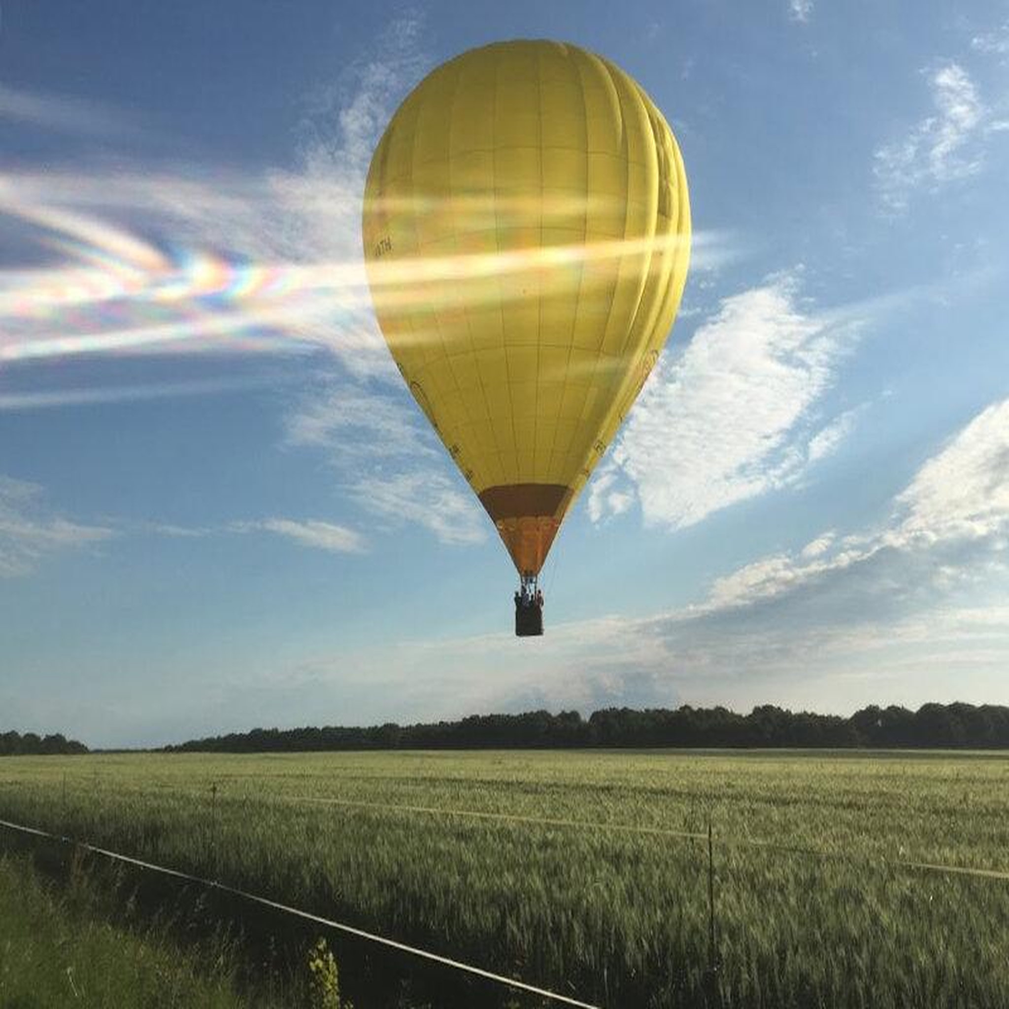 Voir la diapositive 4 : Smartbox Vol en montgolfière pour 2 au-dessus du château de Chenonceau - Coffret Cadeau Sport & Aventure