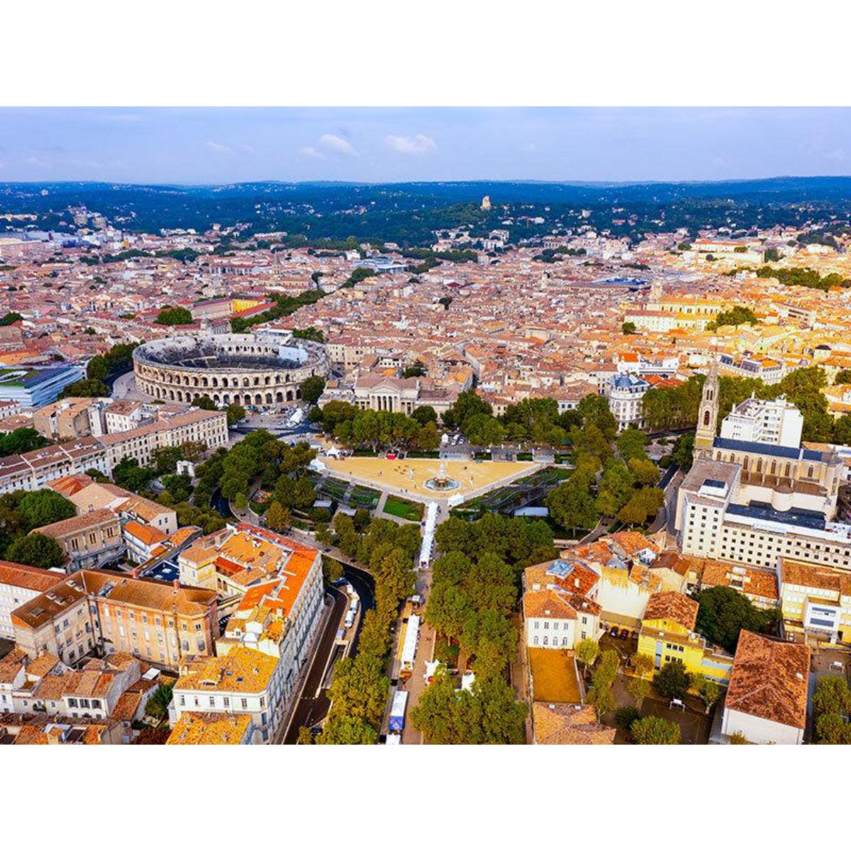 Smartbox Vol en hélicoptère de 20 min au-dessus de Nîmes et du pont du Gard - Coffret Cadeau Sport & Aventure